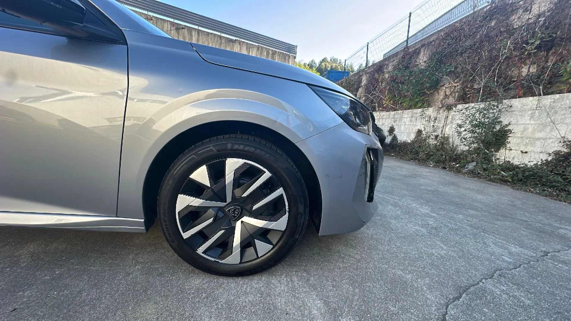 Peugeot 208 Allure PureTech 100 - foto 23