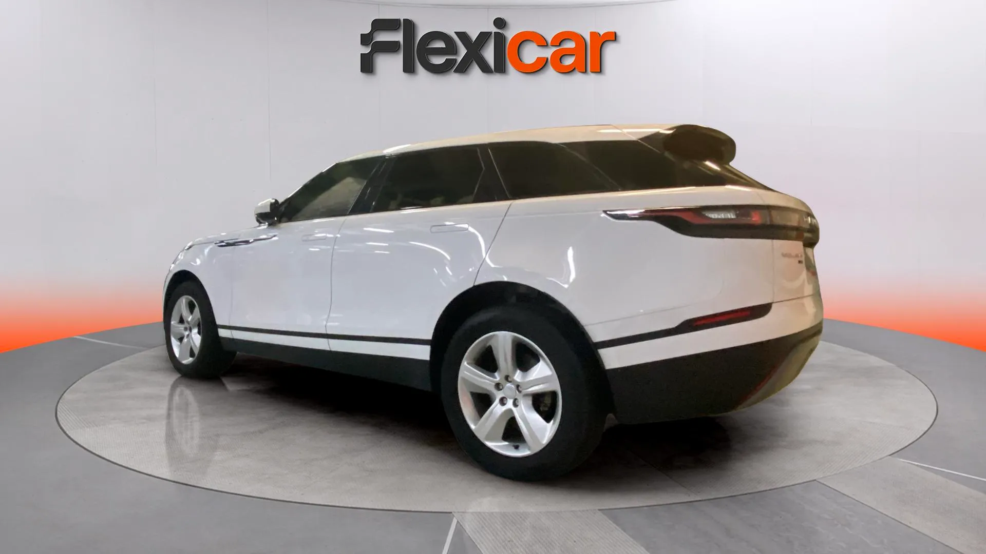 Land Rover Range Rover Velar 2.0D I4 4WD - foto 7