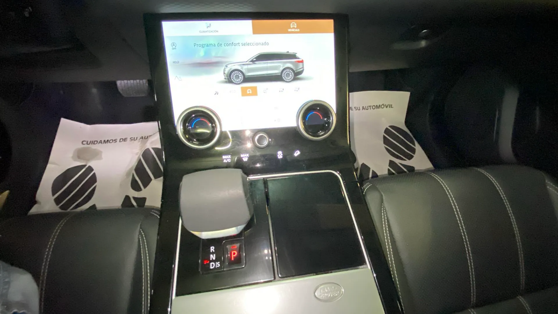 Land Rover Range Rover Velar 2.0D I4 4WD - foto 19