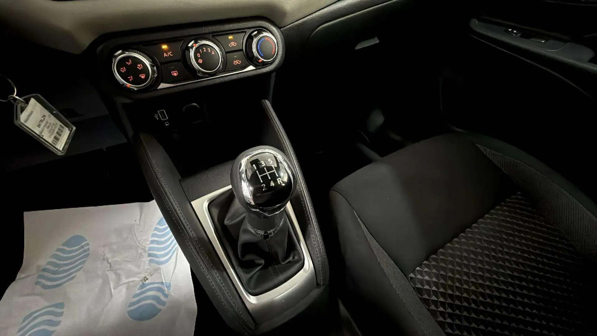 Nissan Micra IG-T E6D-F Acenta Sprint - foto 14
