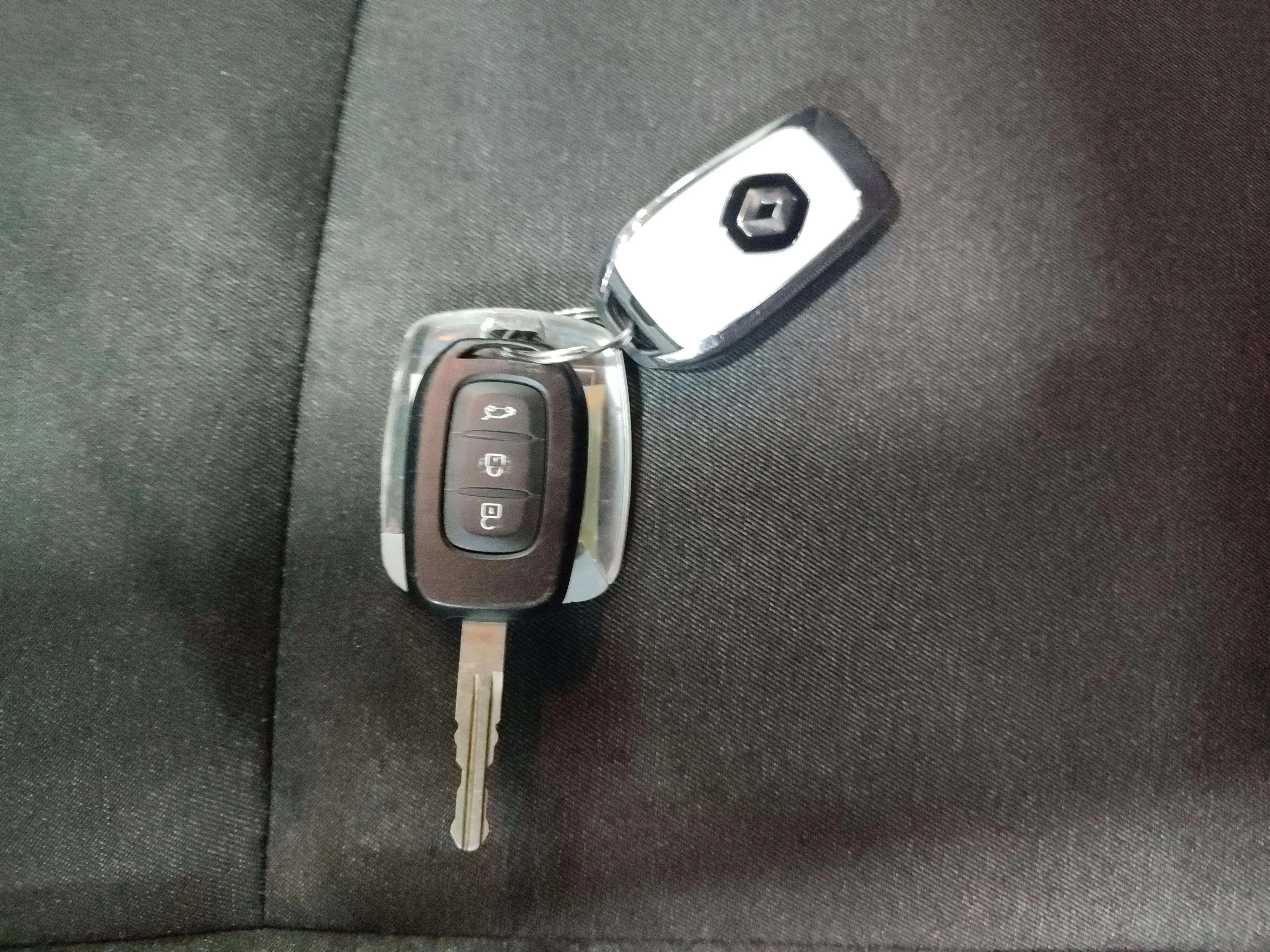 Renault Clio Equilibre TCe - foto 14