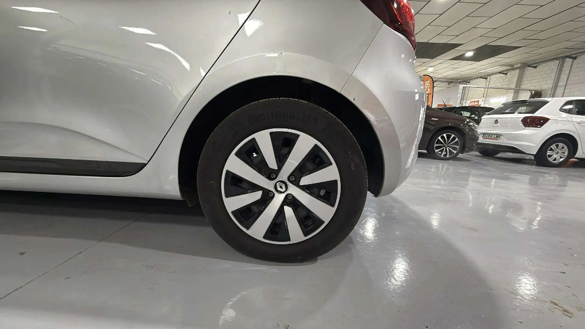 Renault Clio Equilibre TCe - foto 17