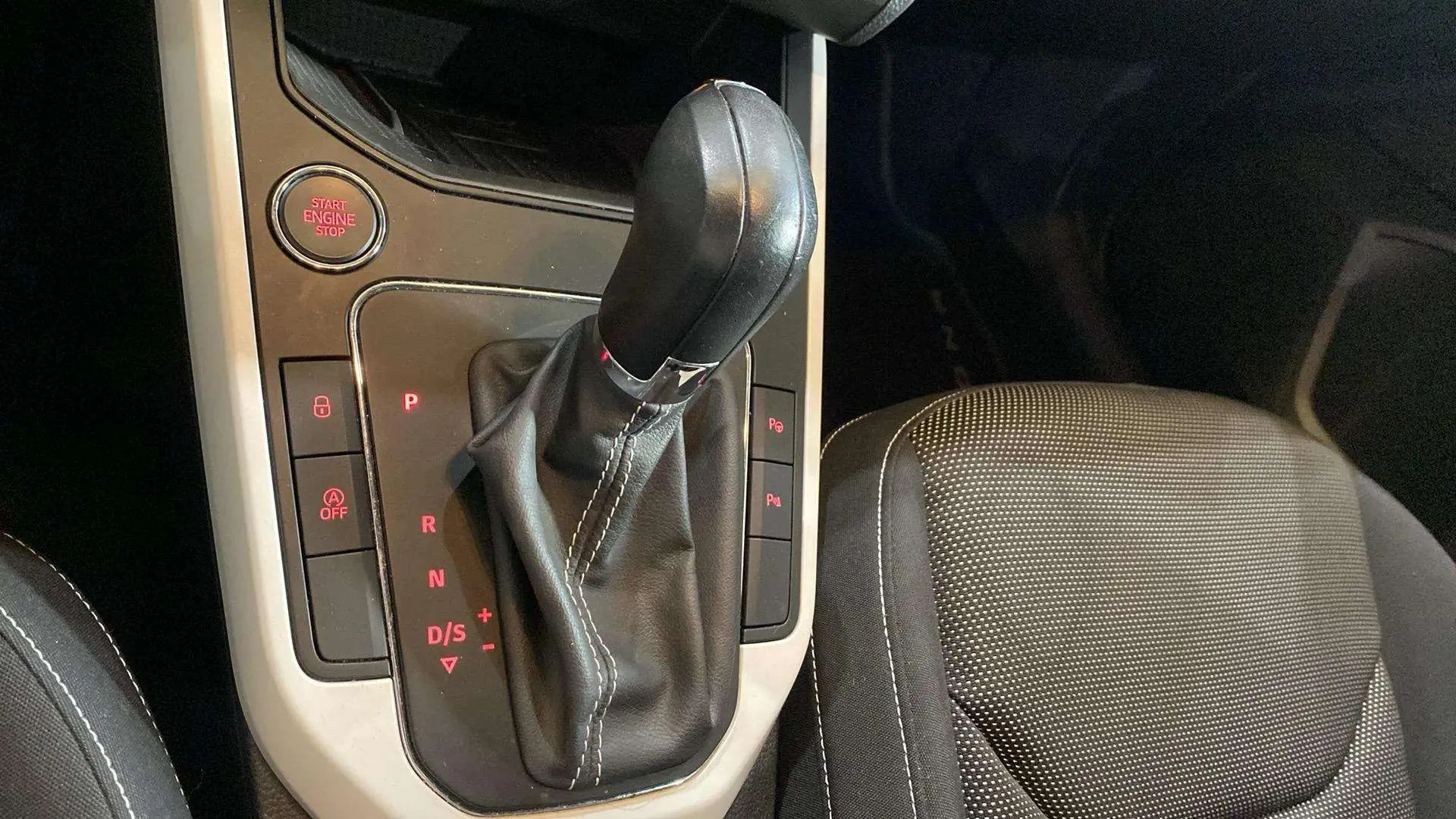 SEAT Arona 1.0 TSI DSG Xcellence Eco - foto 17