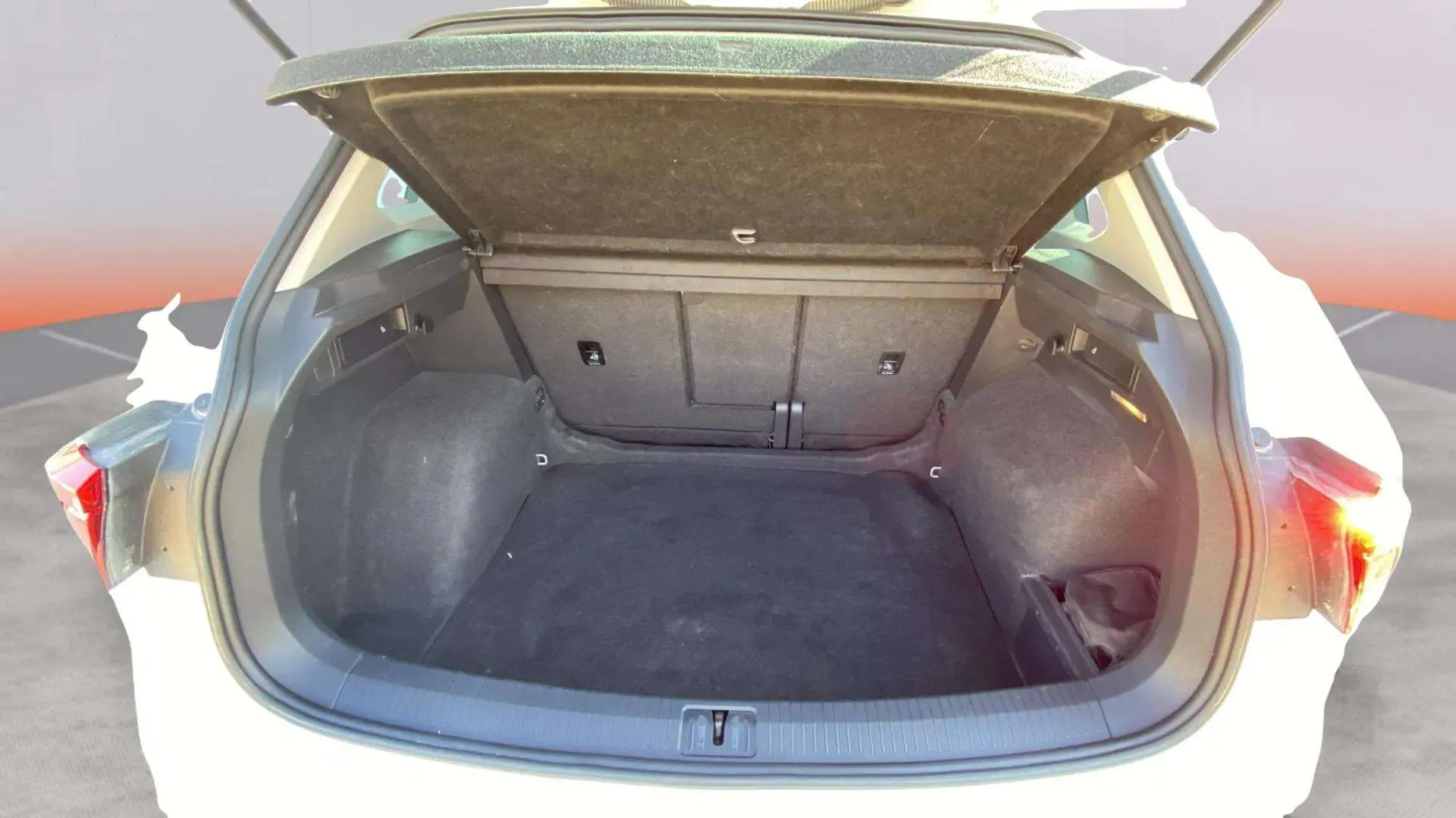 Volkswagen Tiguan Sport 2.0 TDI BMT DSG - foto 14