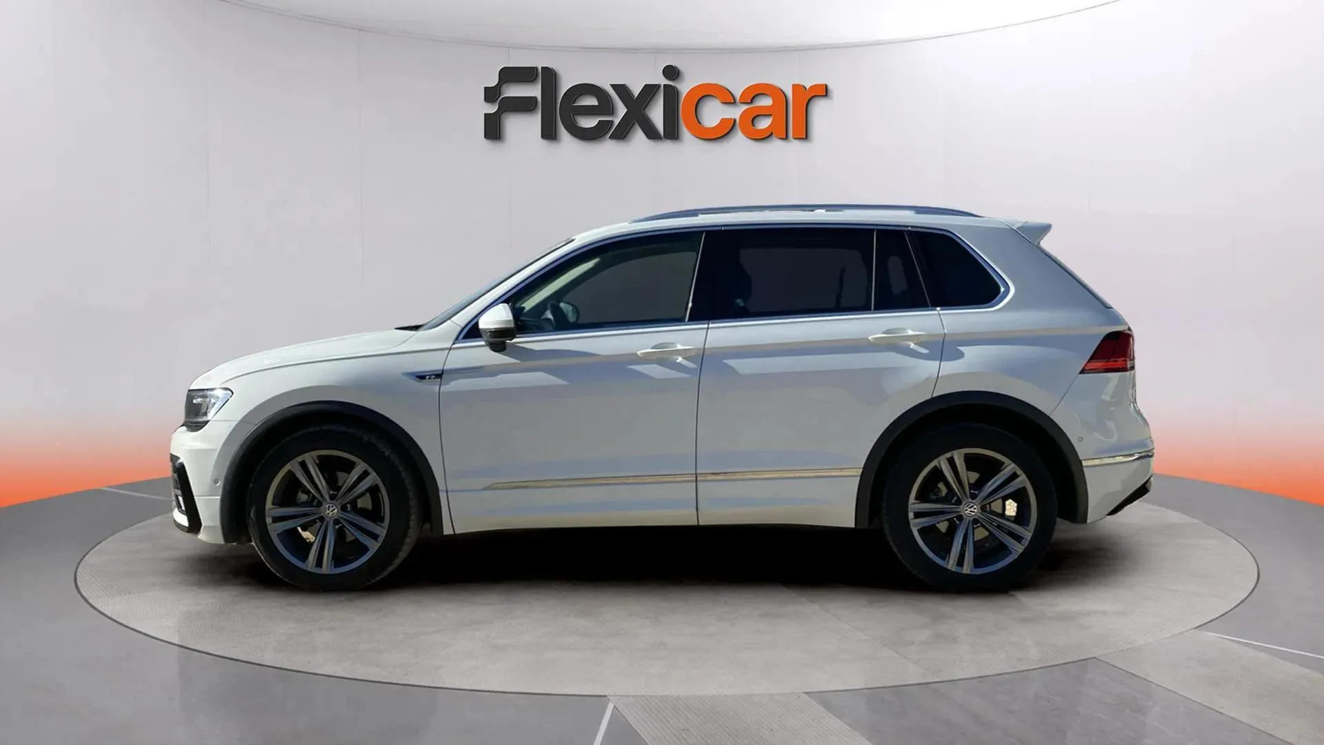 Volkswagen Tiguan Sport 2.0 TDI BMT DSG - foto 3