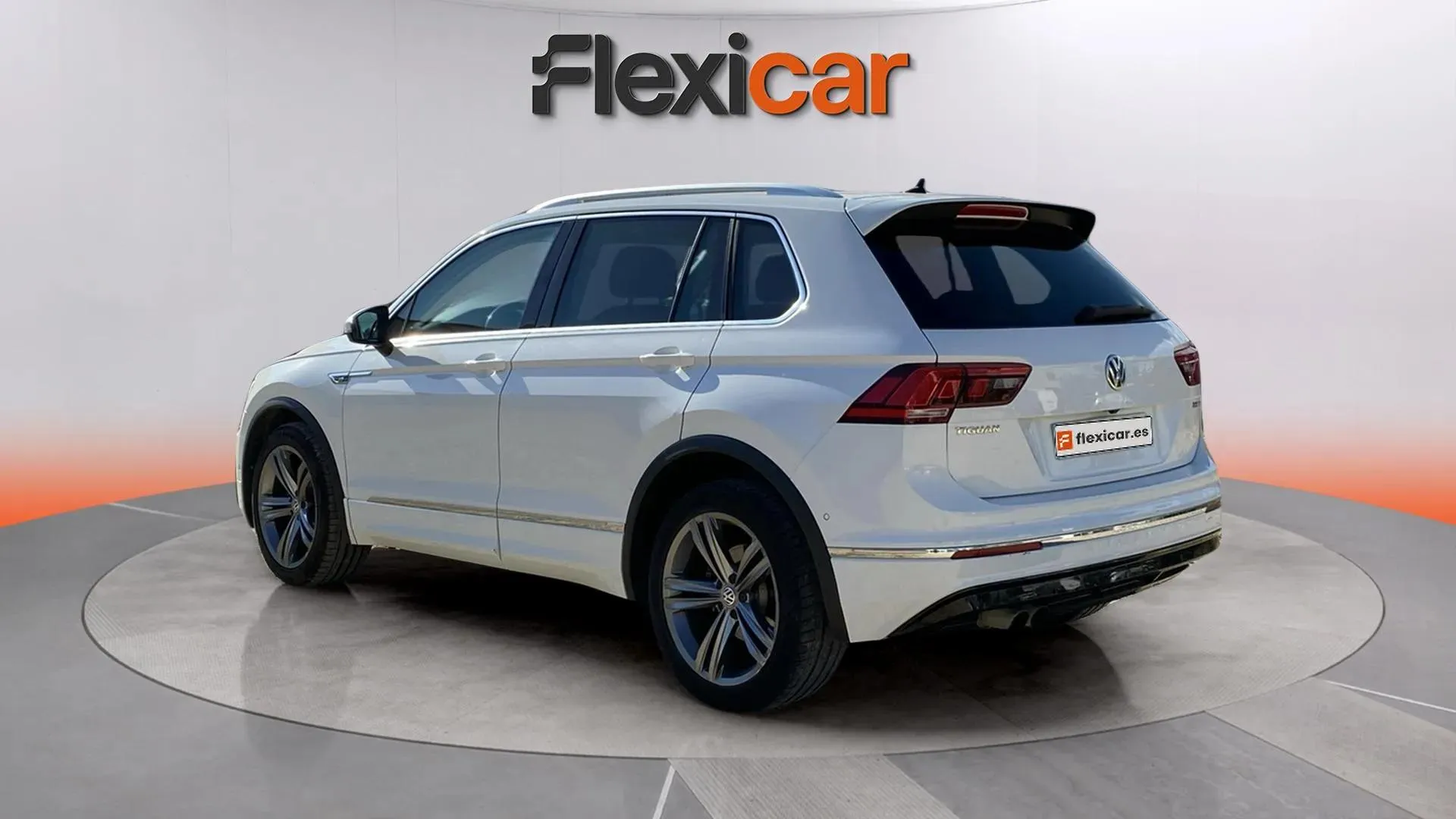 Volkswagen Tiguan Sport 2.0 TDI BMT DSG - foto 4