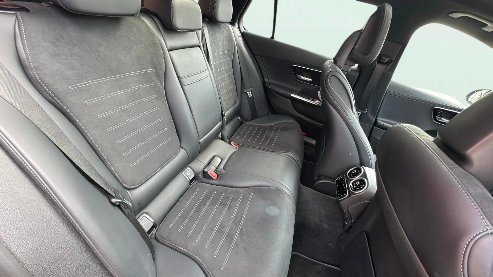 Mercedes-Benz Clase C C 300 d Estate - foto 8