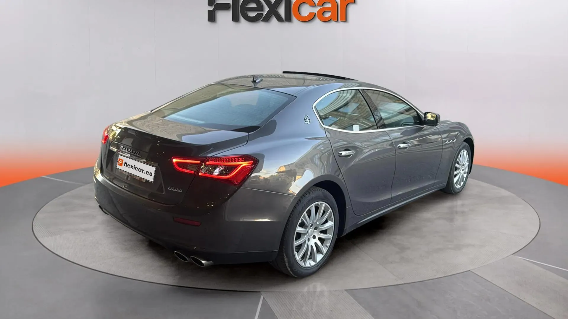 Maserati Ghibli 3.0 V6 DS RWD - foto 3