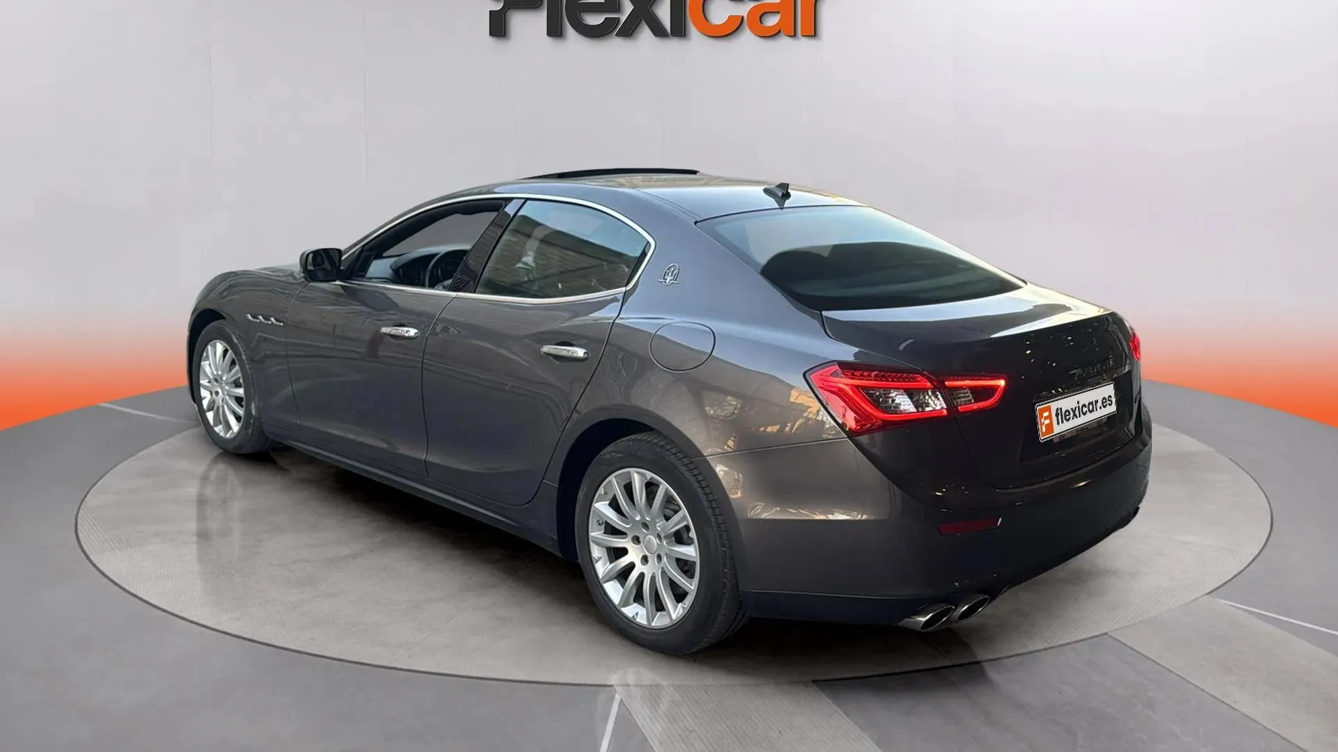 Maserati Ghibli 3.0 V6 DS RWD - foto 29