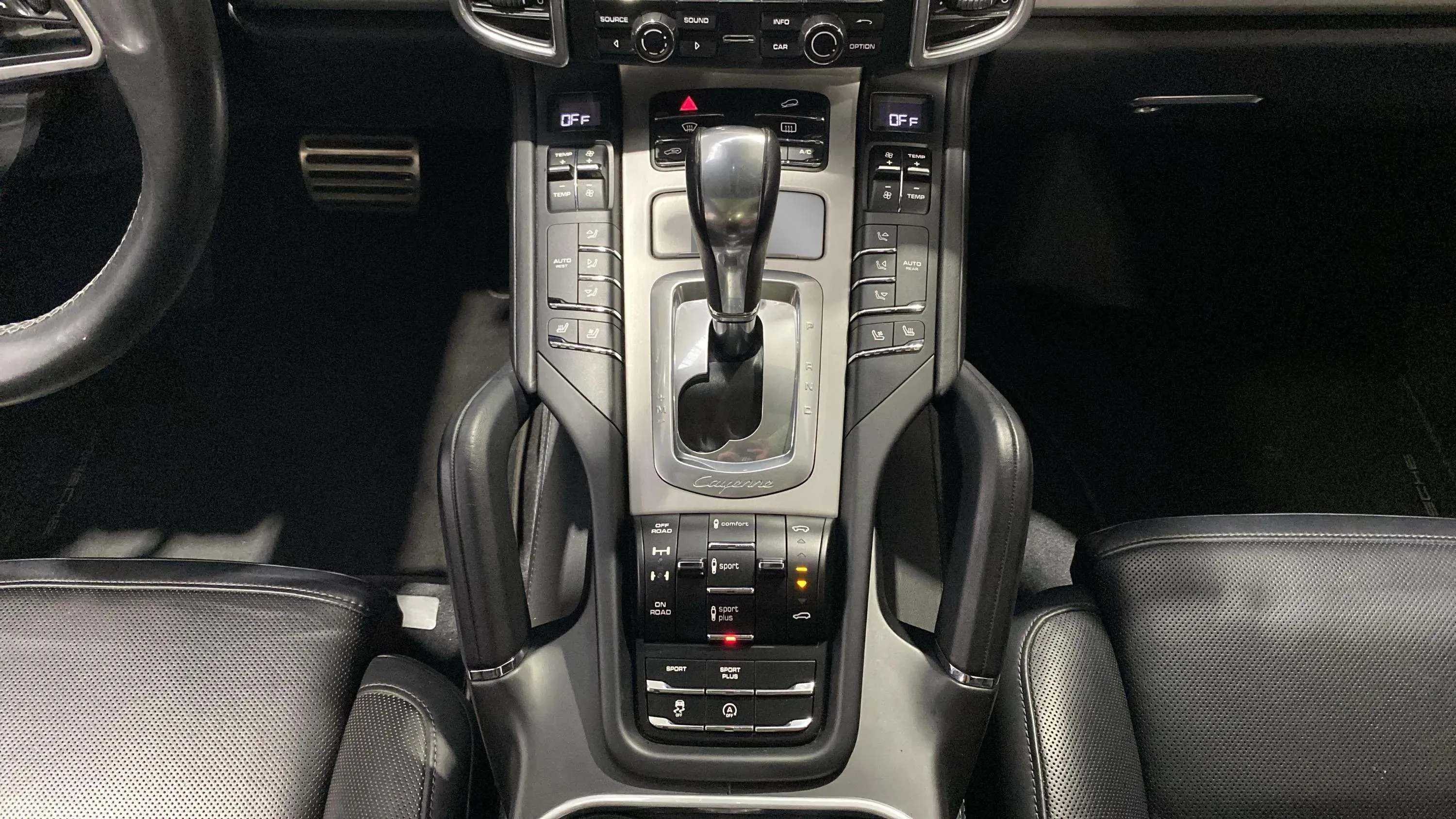 Porsche Cayenne Turbo - foto 31