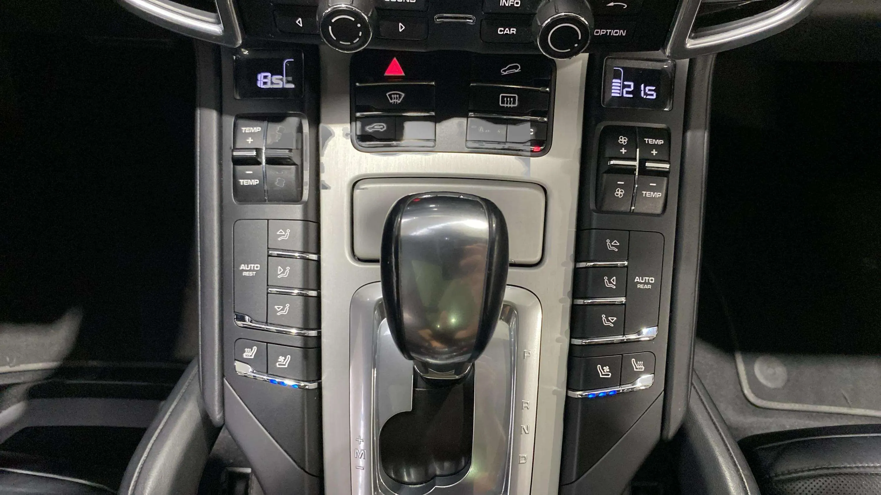 Porsche Cayenne Turbo - foto 32