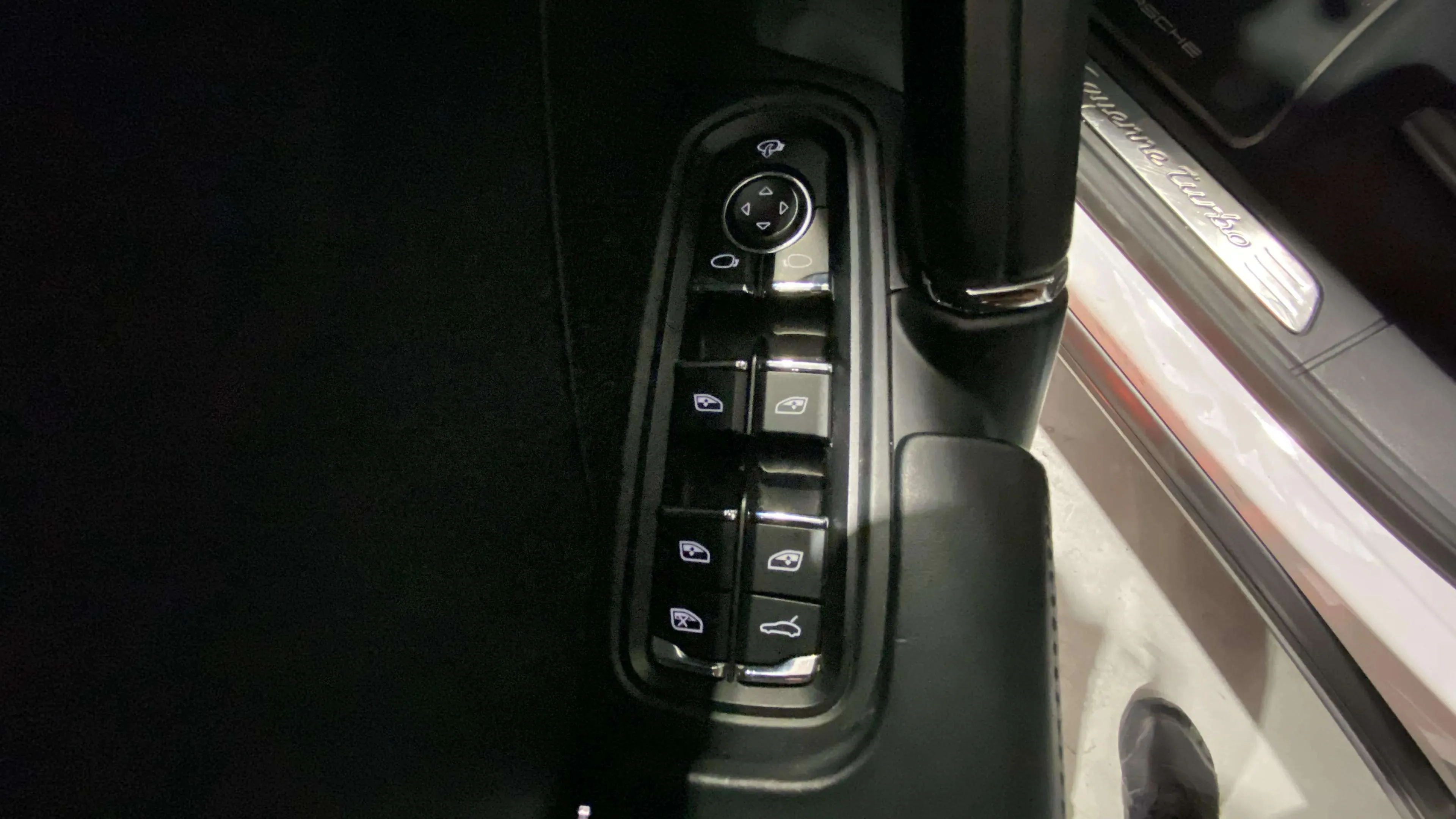Porsche Cayenne Turbo - foto 20