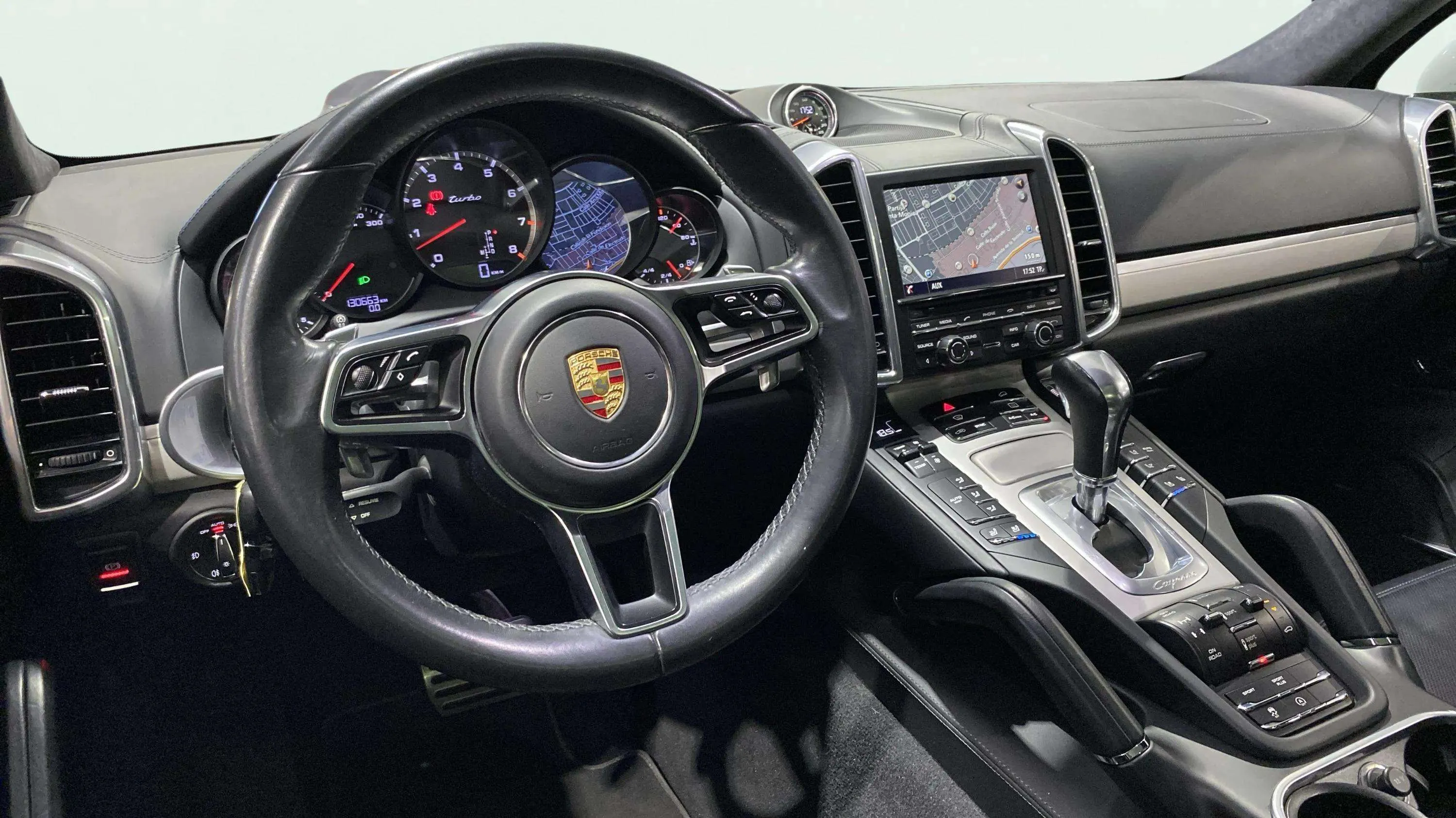 Porsche Cayenne Turbo - foto 36