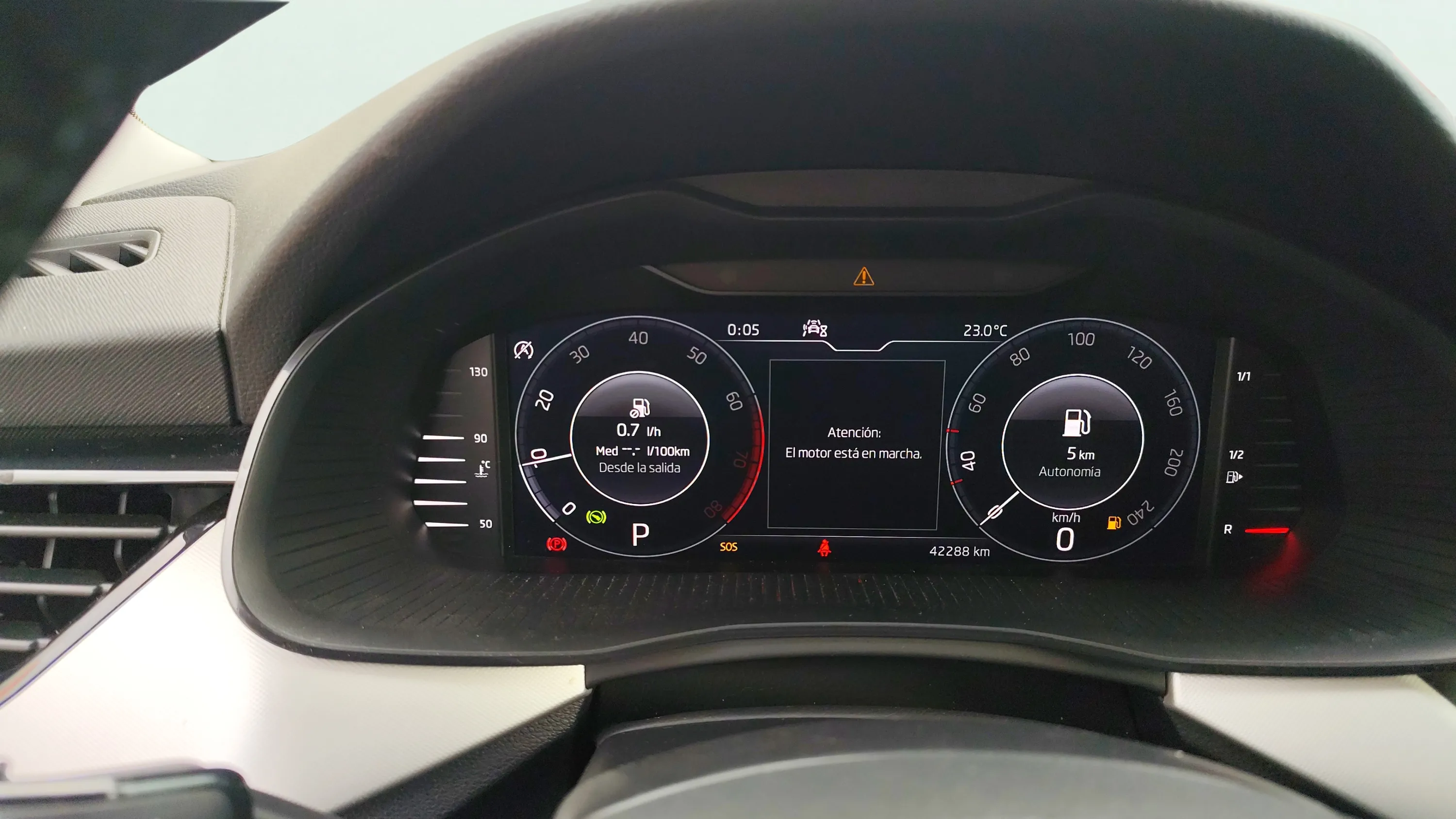 Škoda Kamiq 1.0 TSI DSG Ambition - foto 13