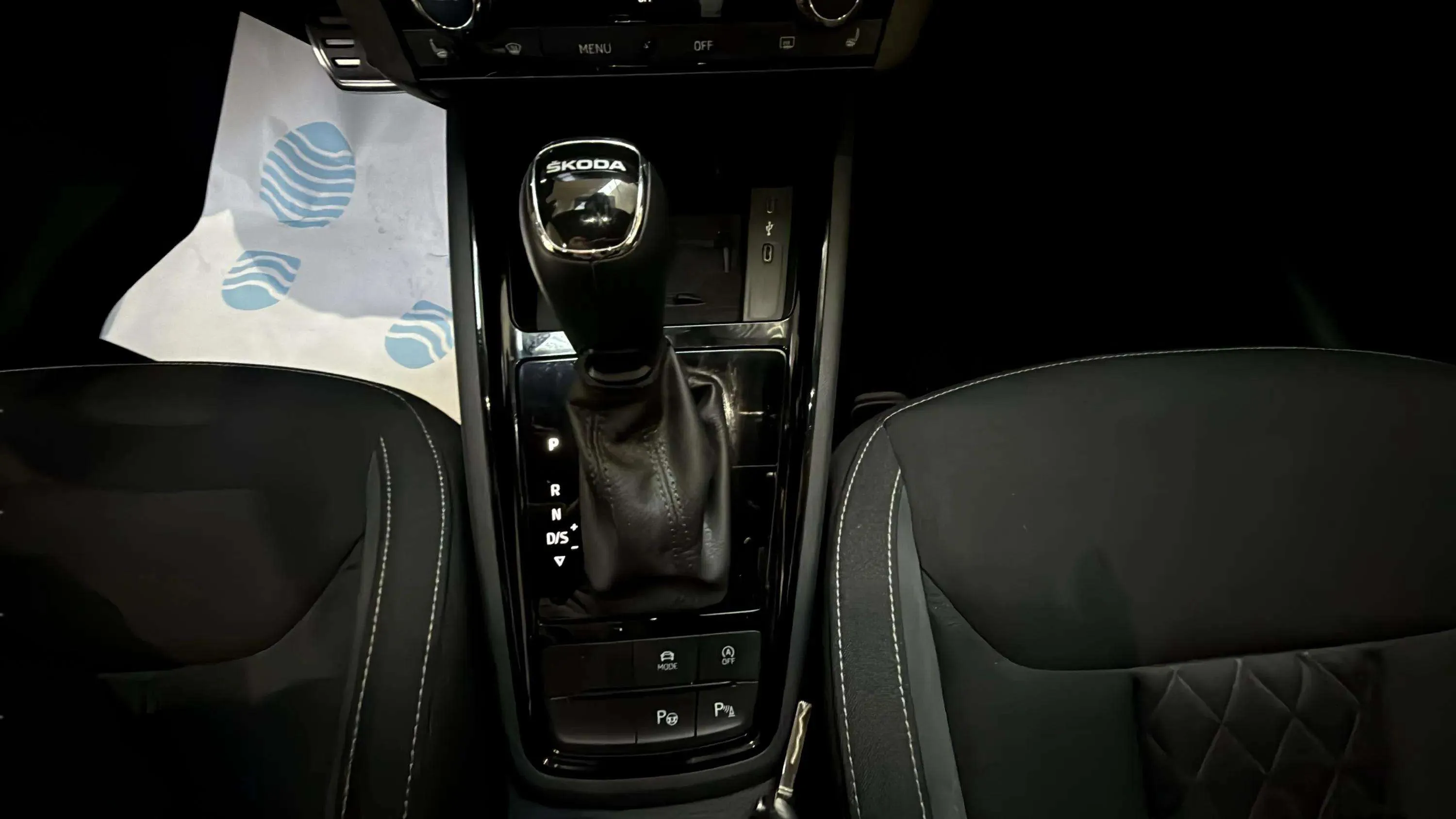 Škoda Kamiq 1.6 TDI DSG Sport - foto 23