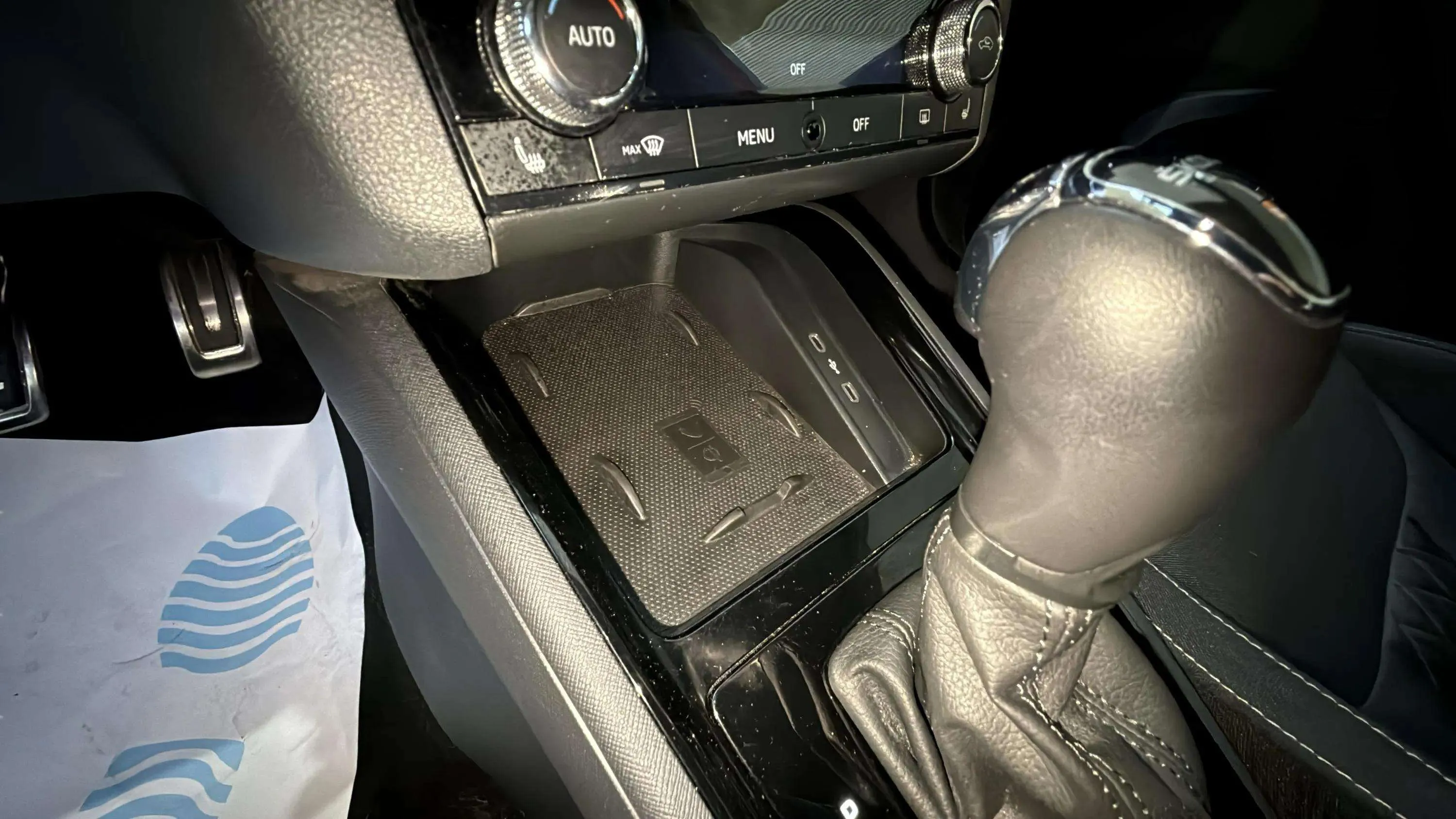 Škoda Kamiq 1.6 TDI DSG Sport - foto 27