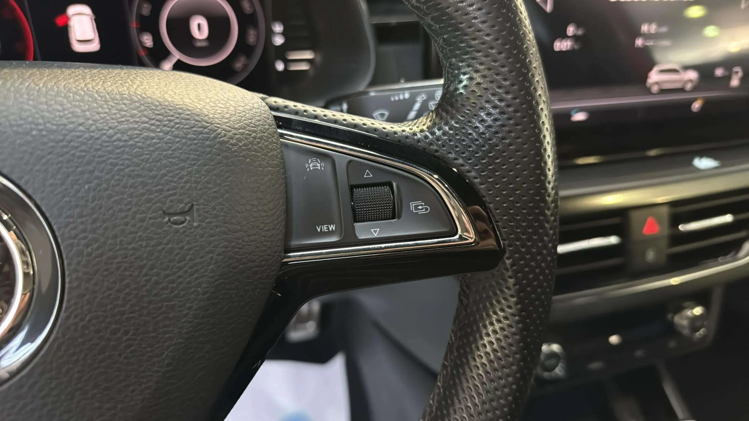 Škoda Kamiq 1.6 TDI DSG Sport - foto 21