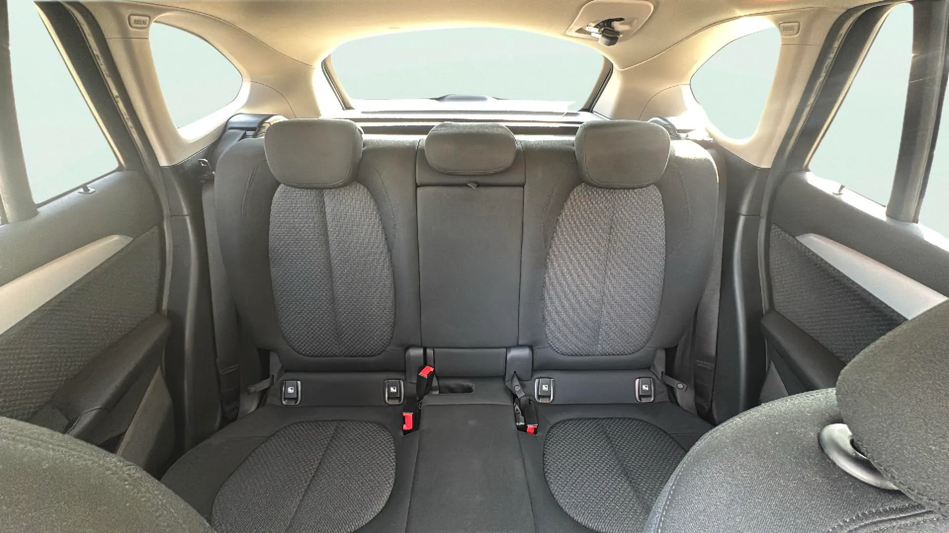 BMW X1 sDrive18i - foto 11
