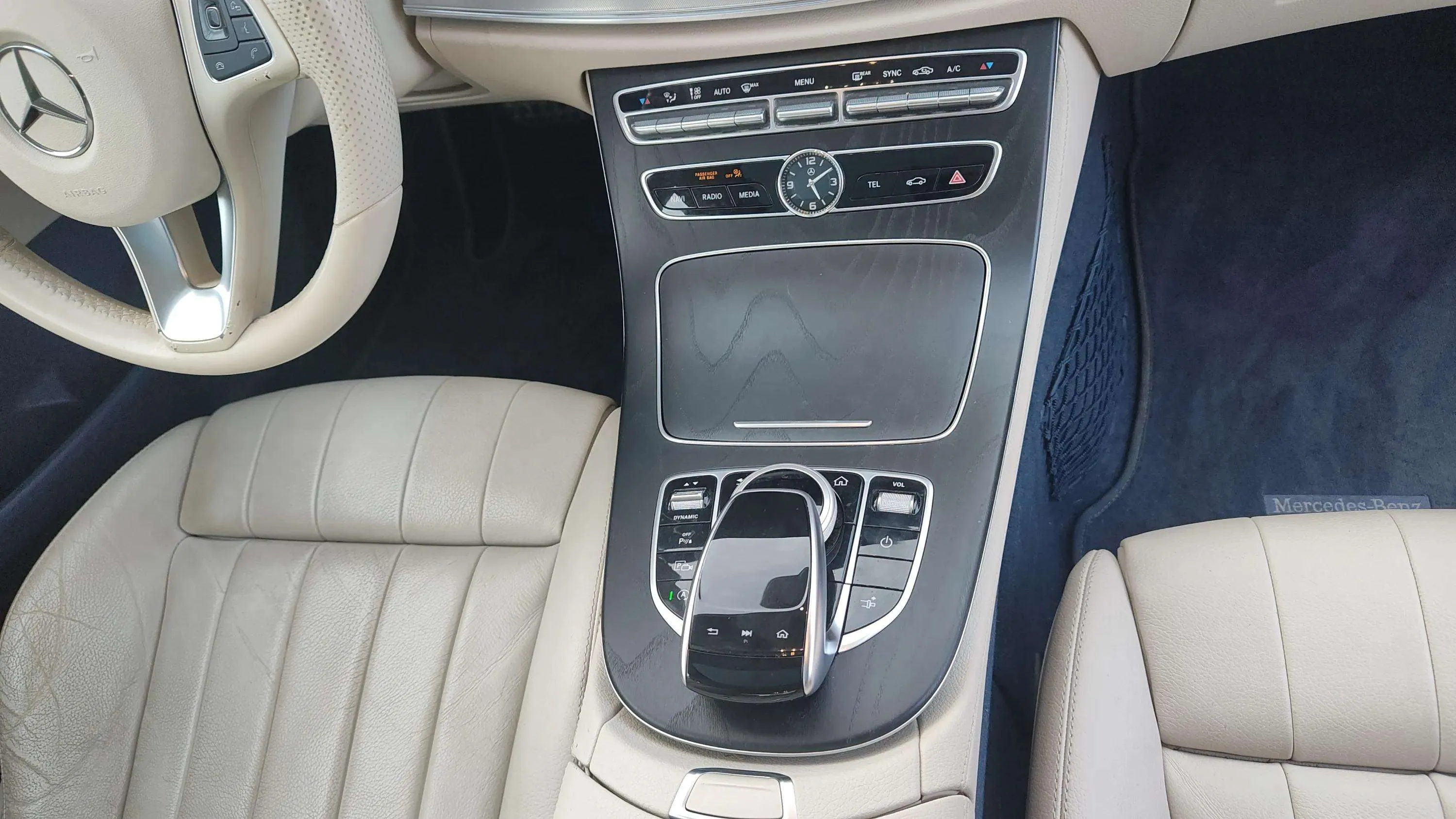 Mercedes-Benz Clase E Coupé E 220 d - foto 15