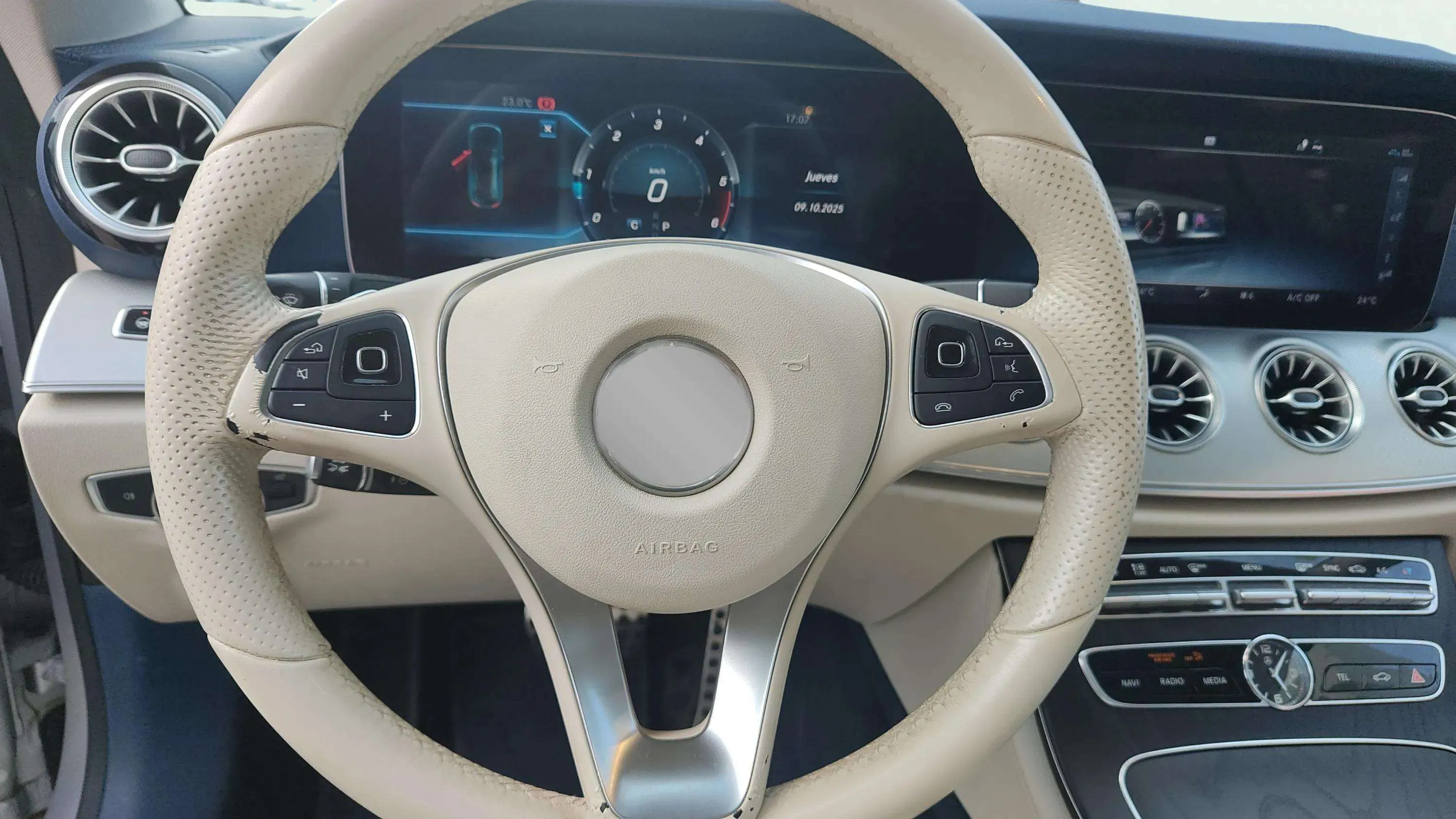 Mercedes-Benz Clase E Coupé E 220 d - foto 8