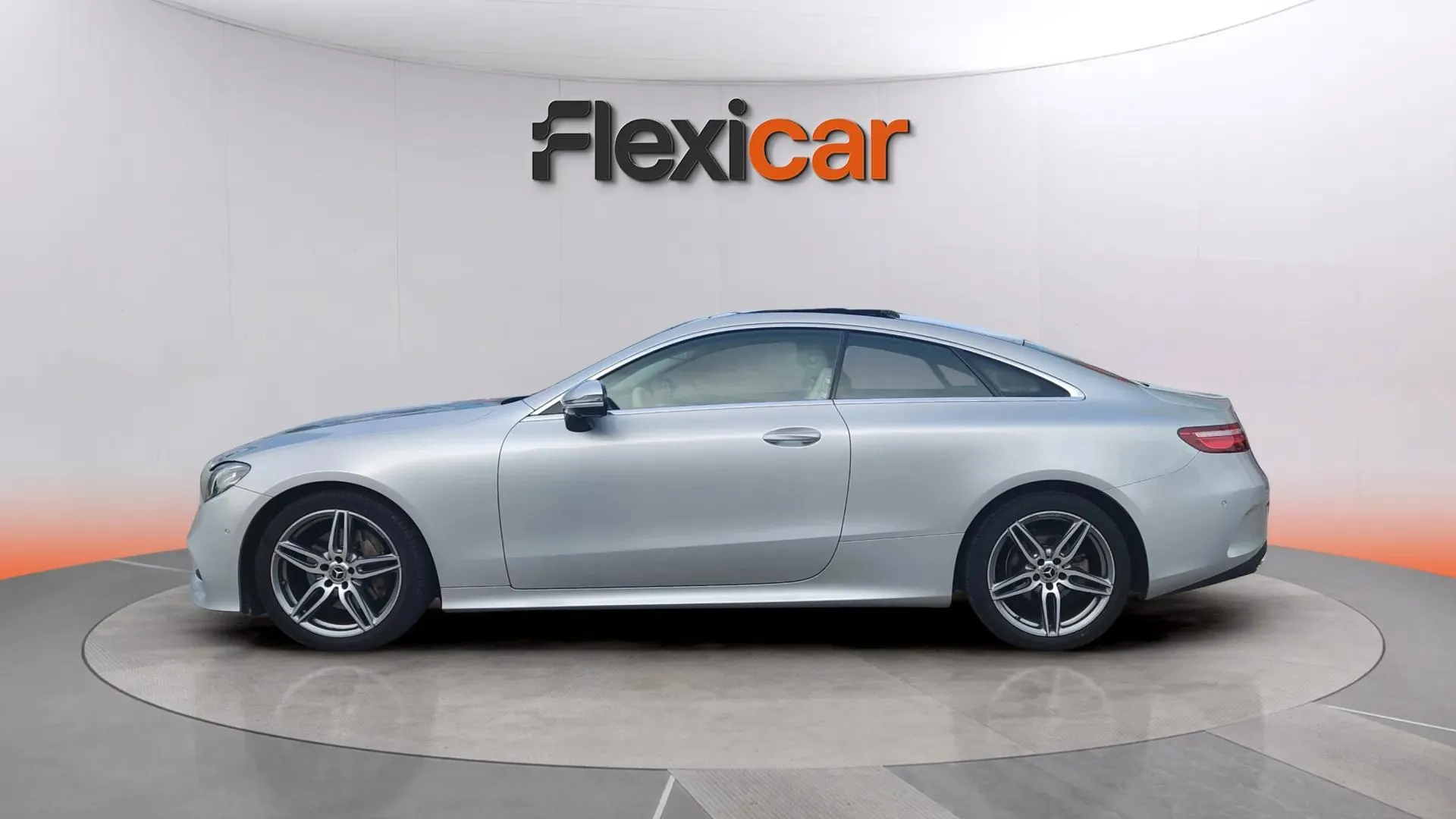 Mercedes-Benz Clase E Coupé E 220 d - foto 3