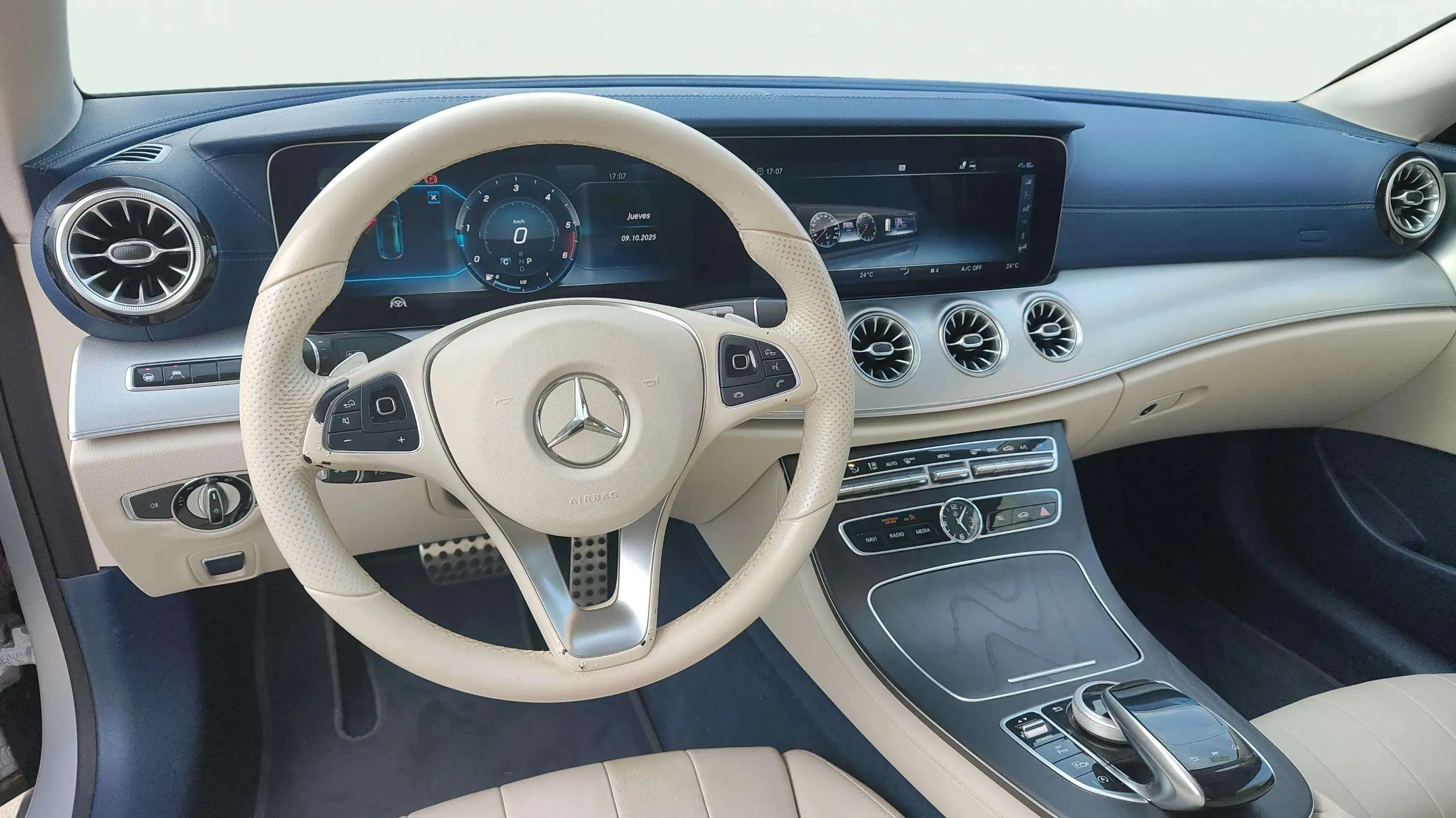 Mercedes-Benz Clase E Coupé E 220 d - foto 6