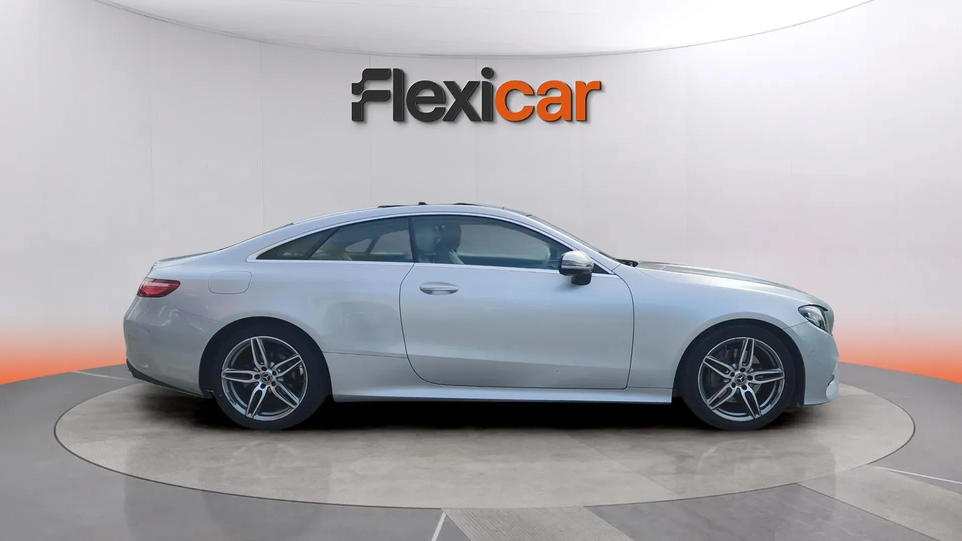 Mercedes-Benz Clase E Coupé E 220 d - foto 5