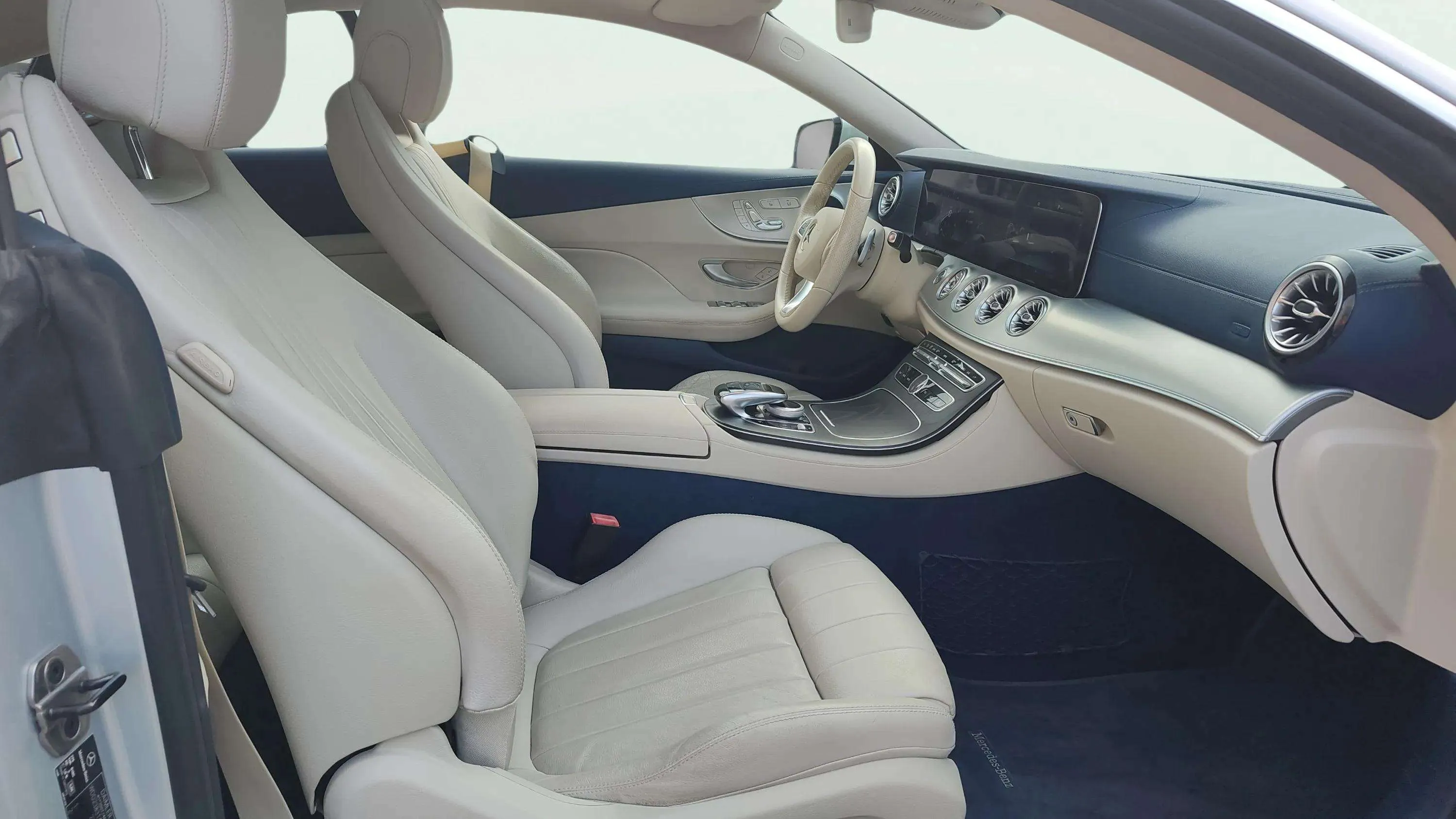 Mercedes-Benz Clase E Coupé E 220 d - foto 11