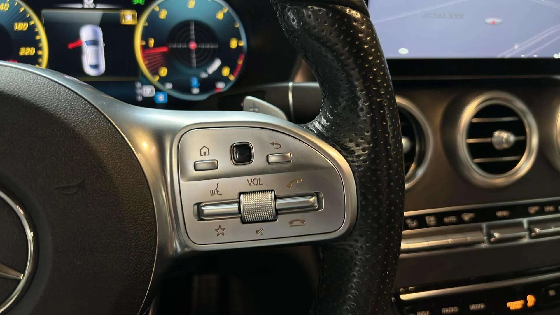 Mercedes-Benz Clase C C 220 d - foto 18