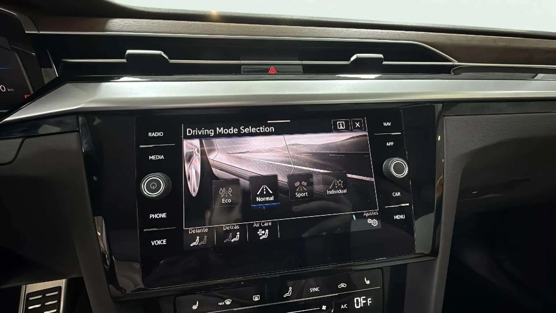 Volkswagen Arteon Elegance 2.0 TDI DSG - foto 19