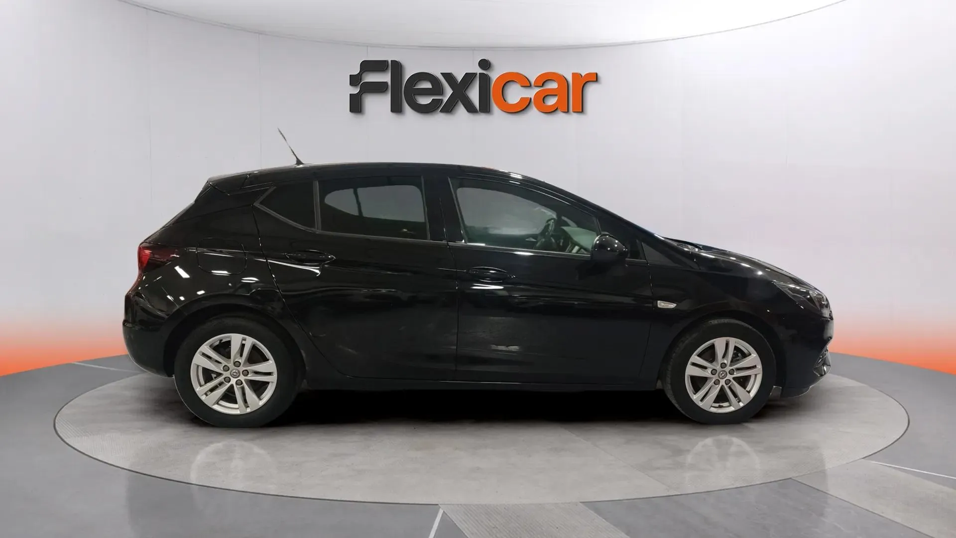 Opel Astra 1.2T SHL 2020 - foto 3