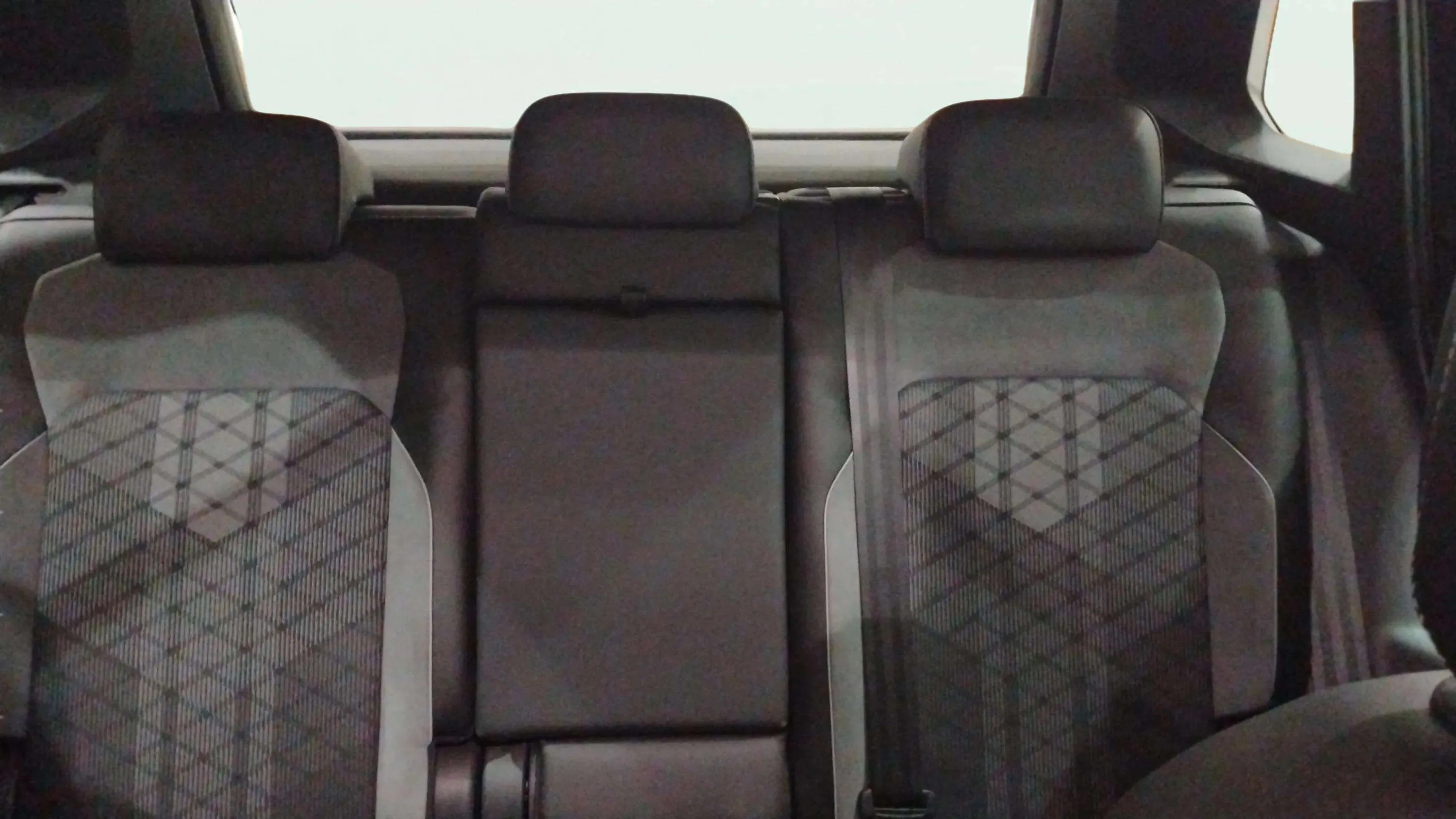 Volkswagen Tiguan R-Line 1.4 TSI eHybrid DSG - foto 11