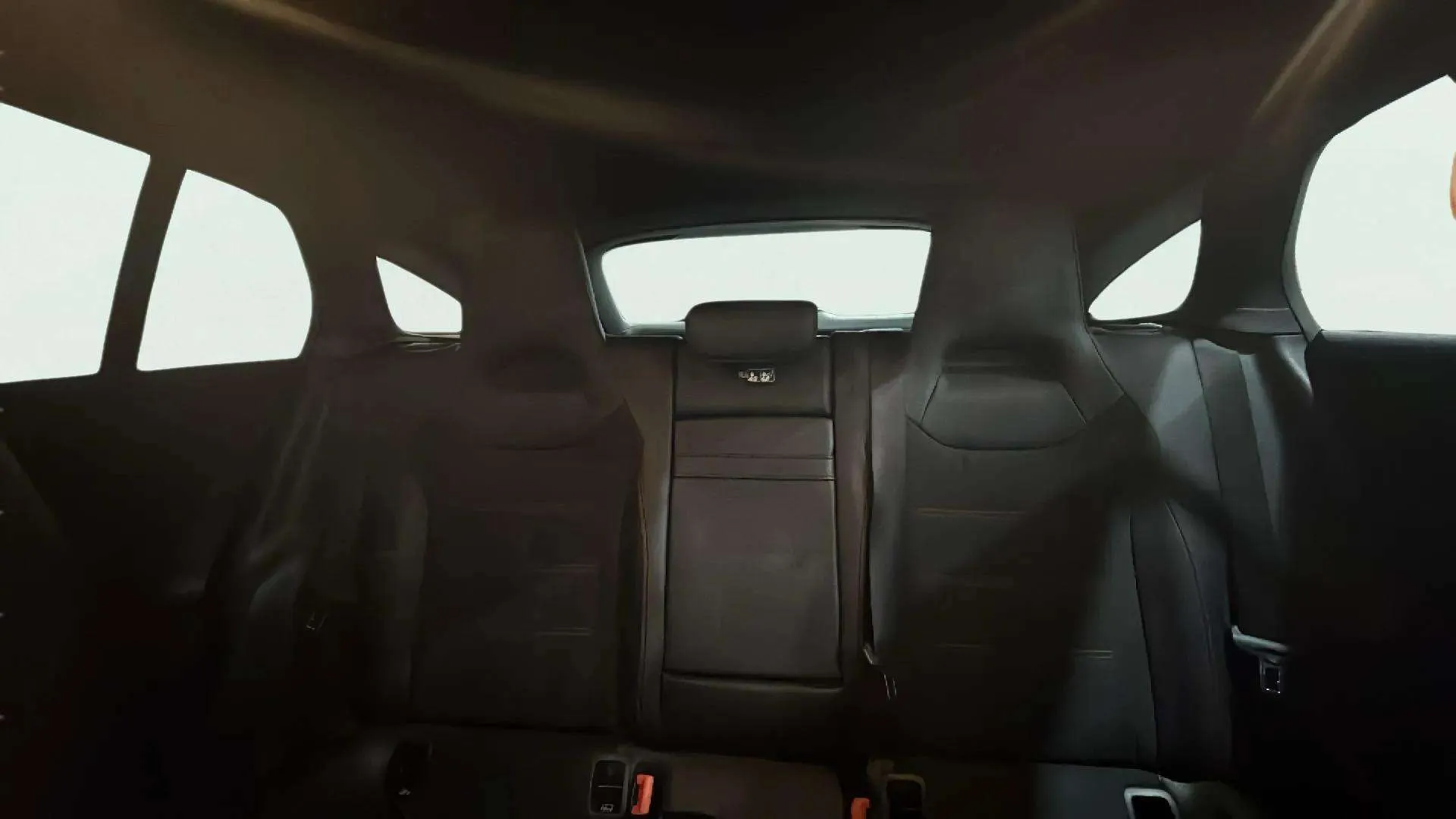 Mercedes-Benz CLA 200 Shooting Brake - foto 13