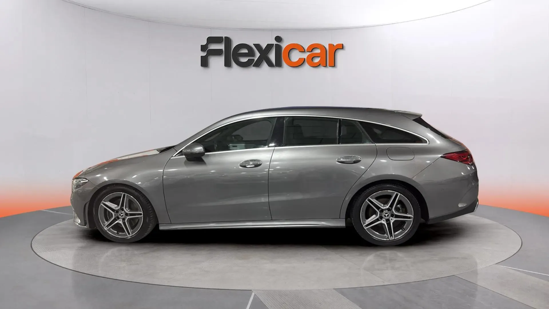 Mercedes-Benz CLA 200 Shooting Brake - foto 4