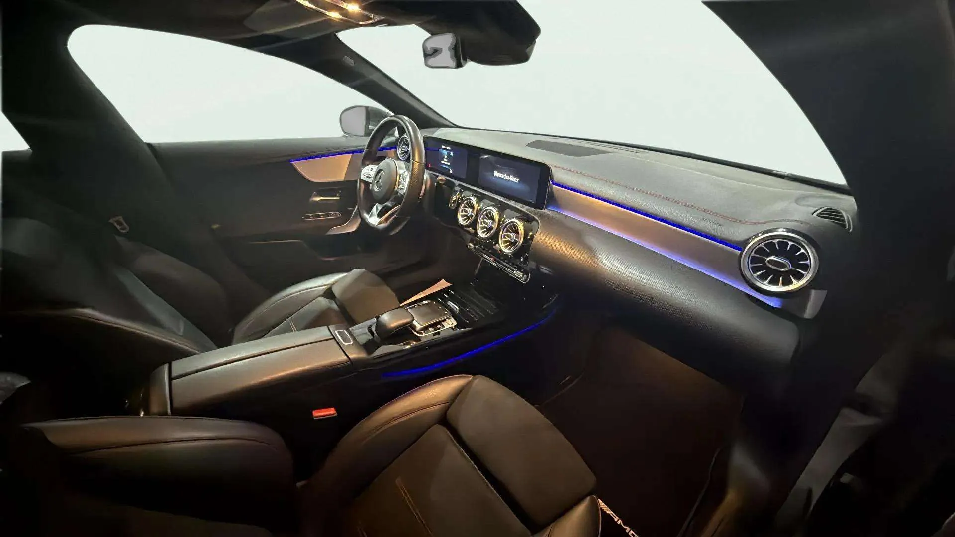 Mercedes-Benz CLA 200 Shooting Brake - foto 12