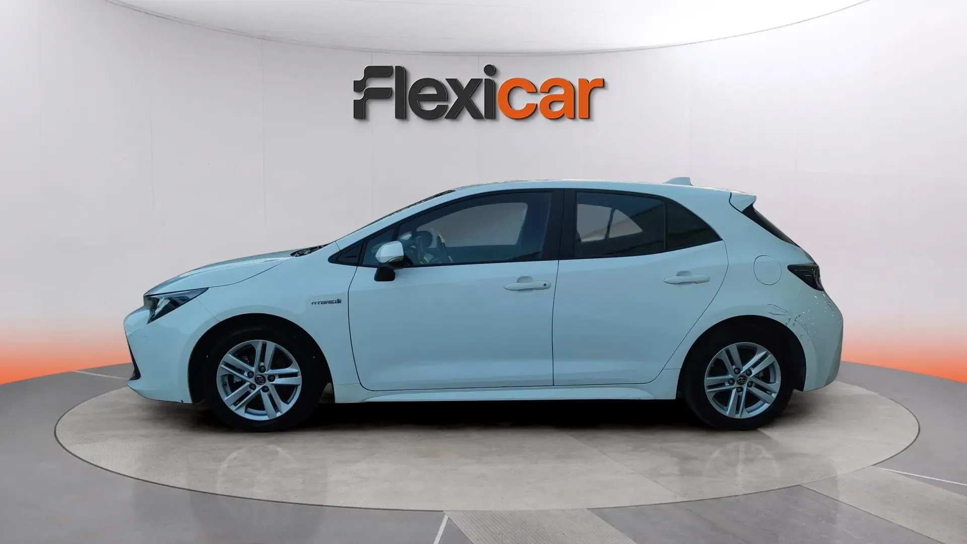 Toyota Corolla 1.8 125H Active Tech E-CVT - foto 5