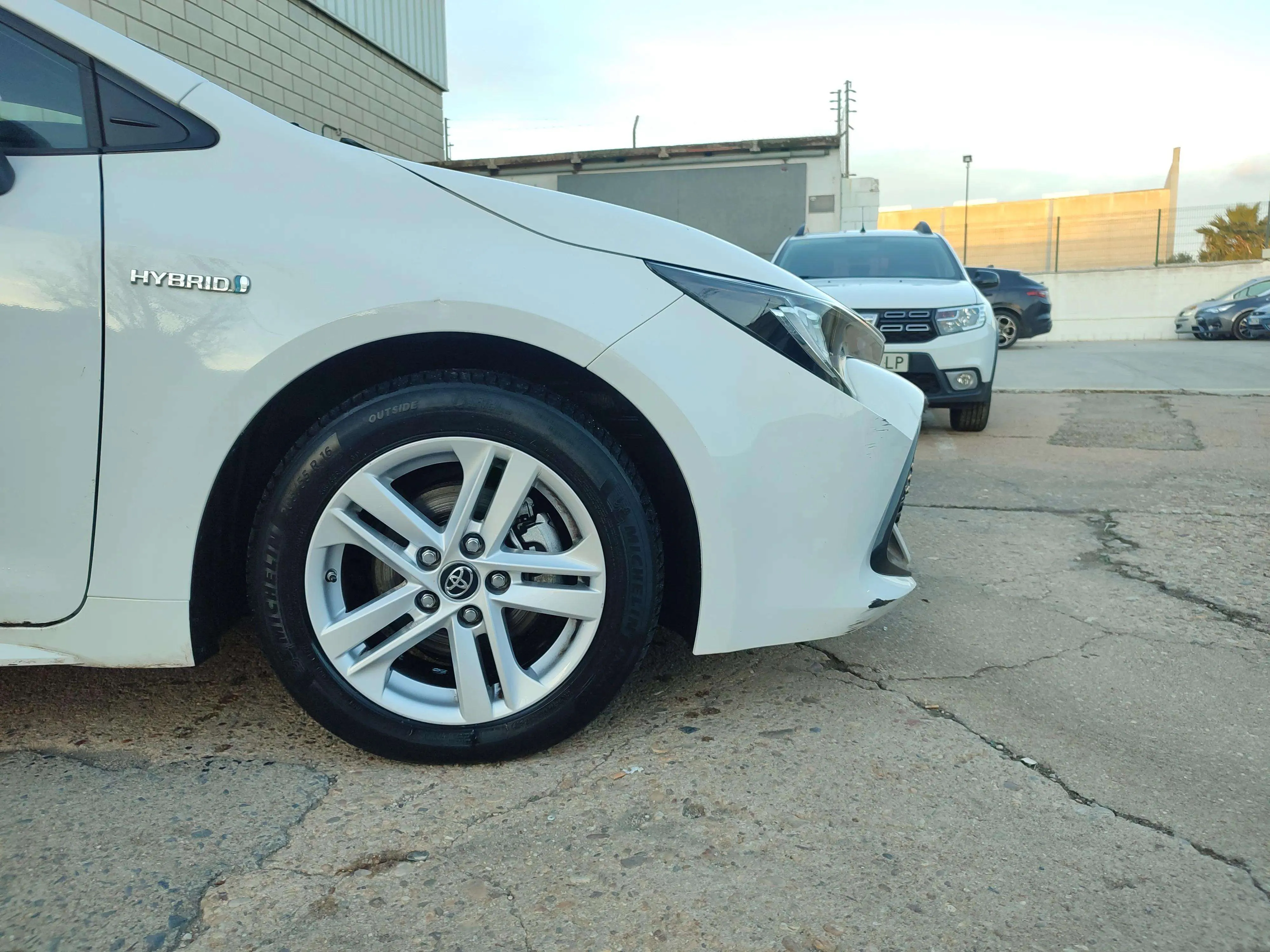 Toyota Corolla 1.8 125H Active Tech E-CVT - foto 12
