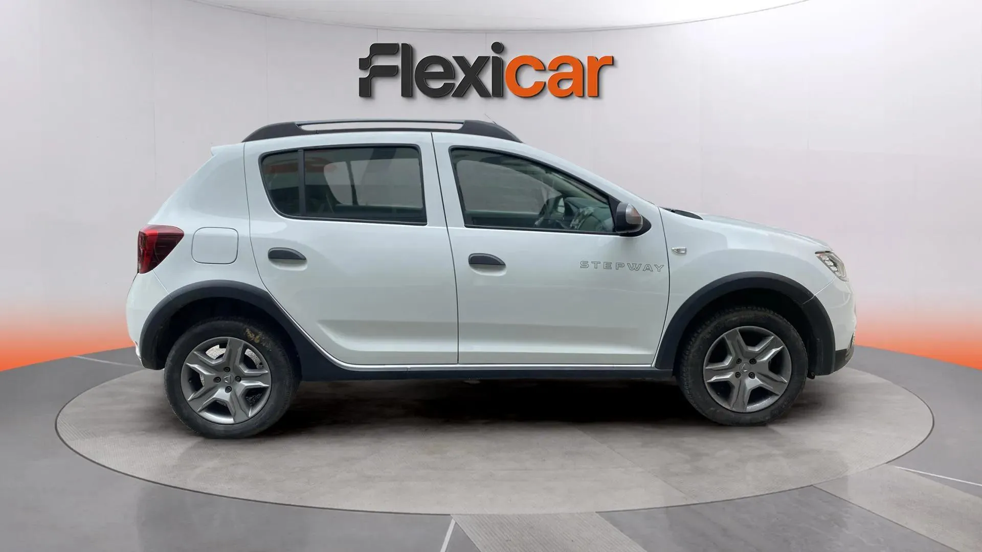 Dacia Sandero Stepway Essential TCe SS - foto 3