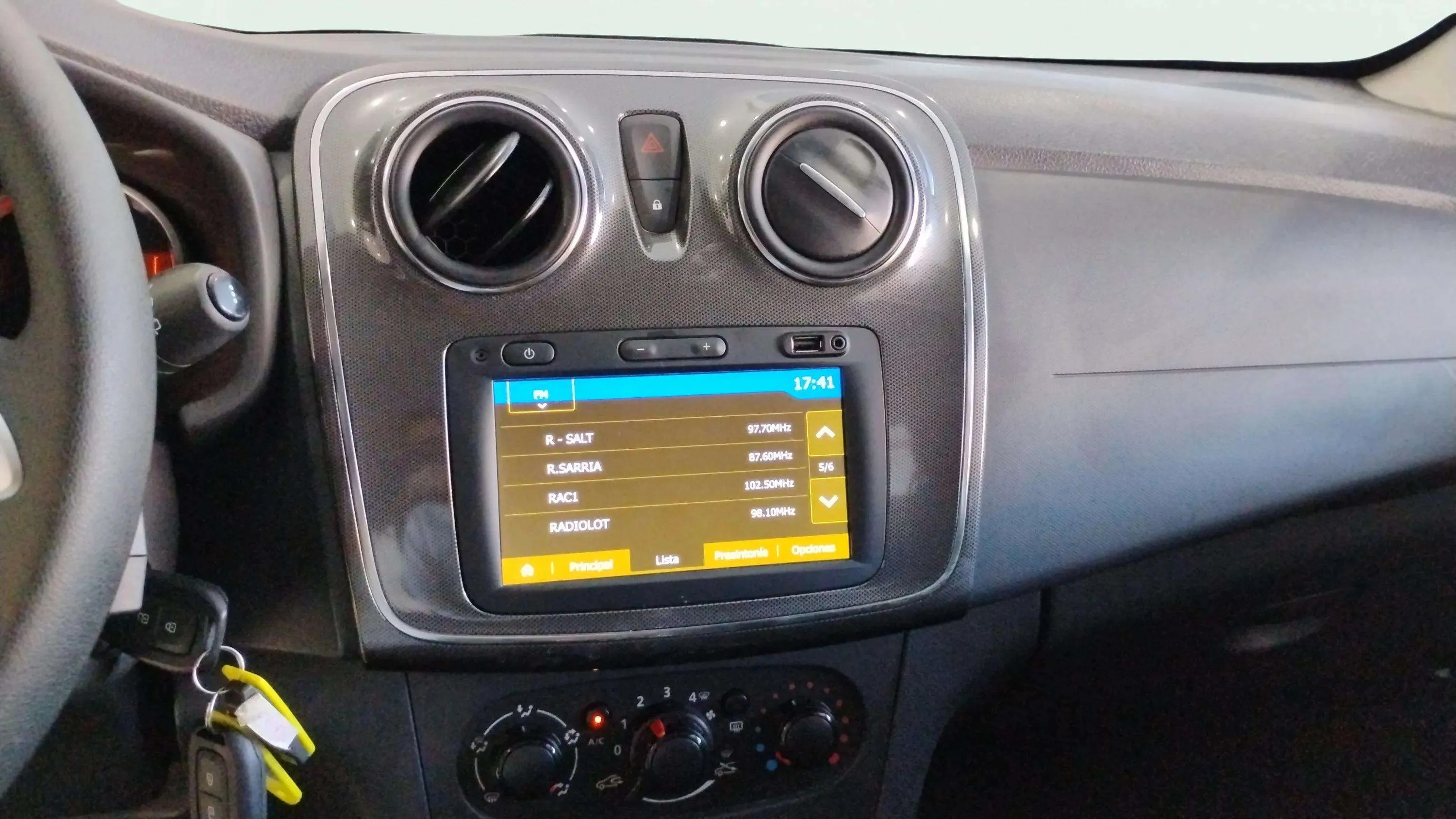 Dacia Sandero Stepway Essential TCe SS - foto 12