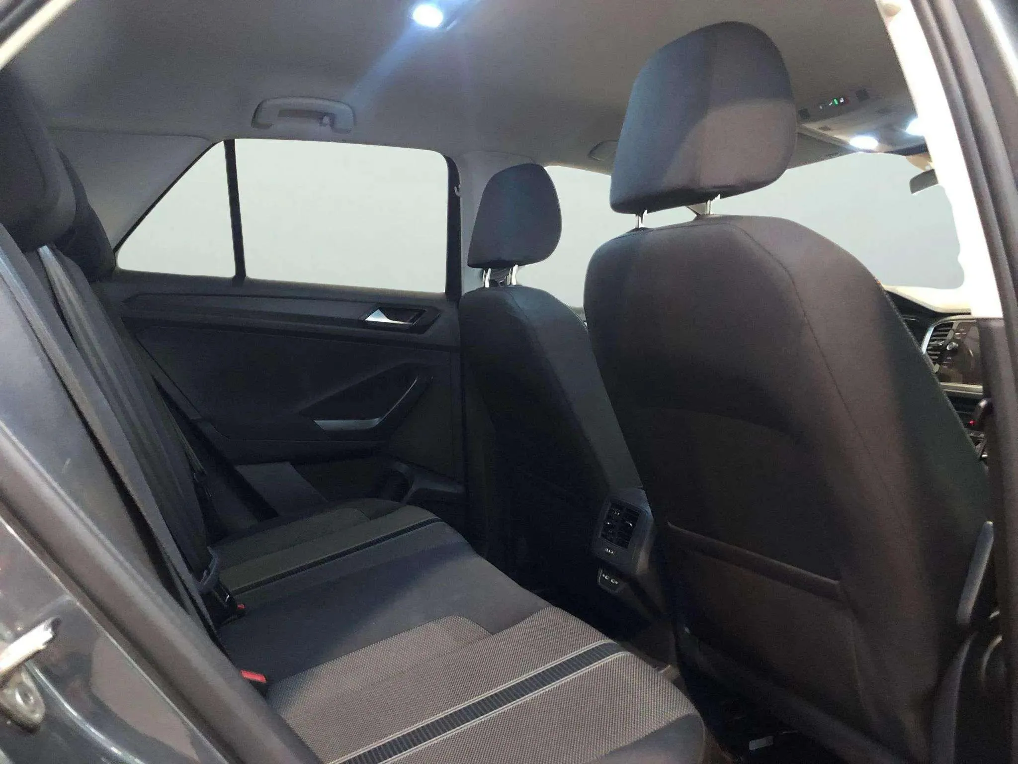 Volkswagen T-Roc Advance 2.0 TDI DSG - foto 9