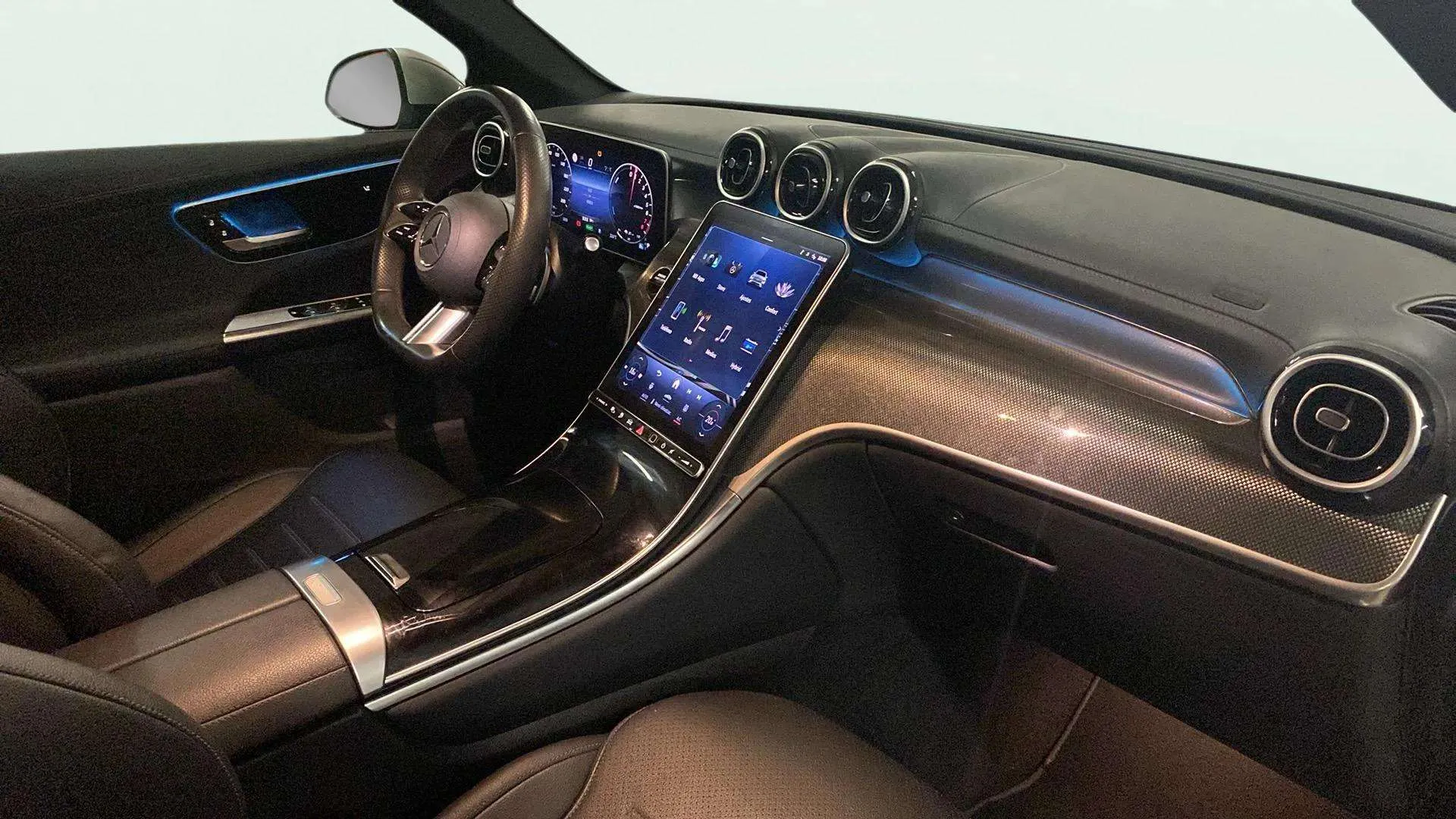 Mercedes-Benz GLC 300 e 4MATIC - foto 11