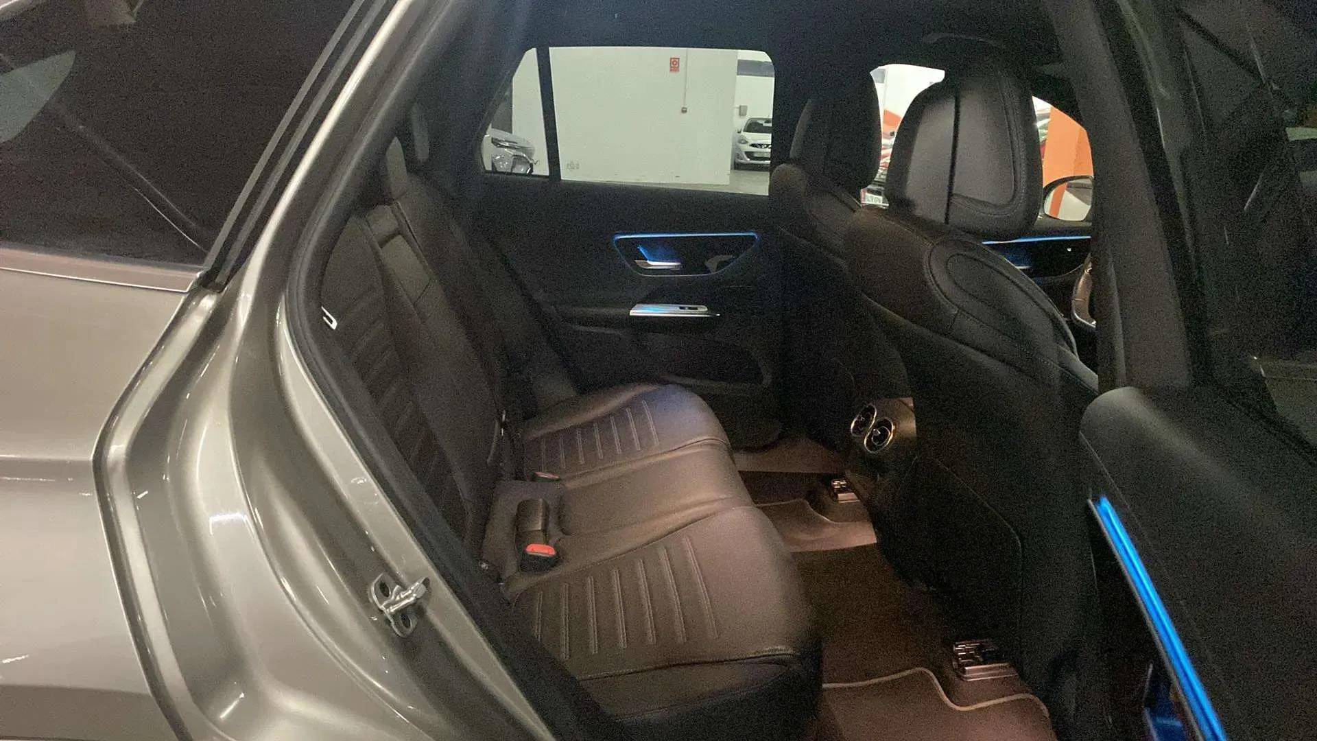 Mercedes-Benz GLC 300 e 4MATIC - foto 24