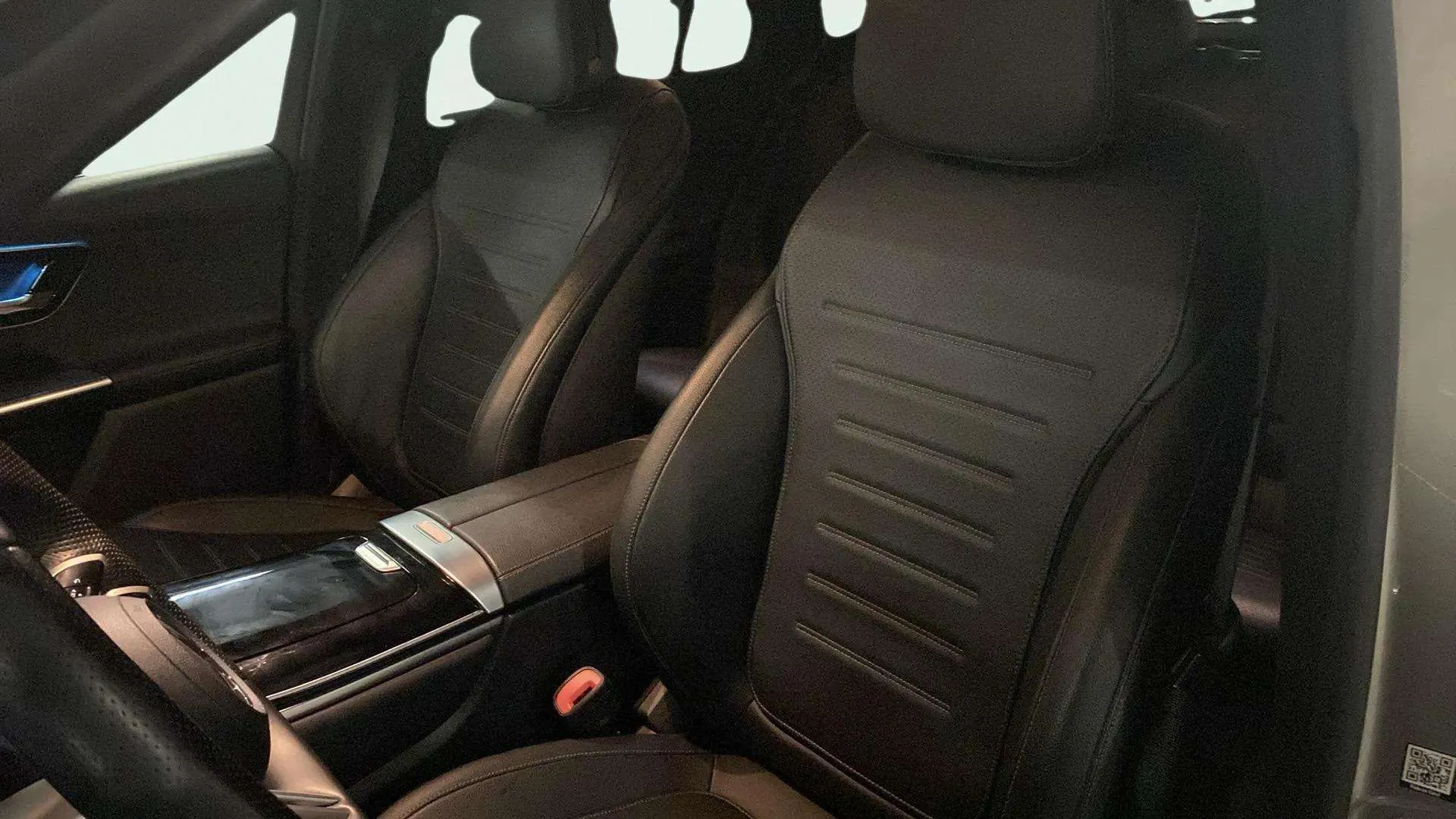 Mercedes-Benz GLC 300 e 4MATIC - foto 26