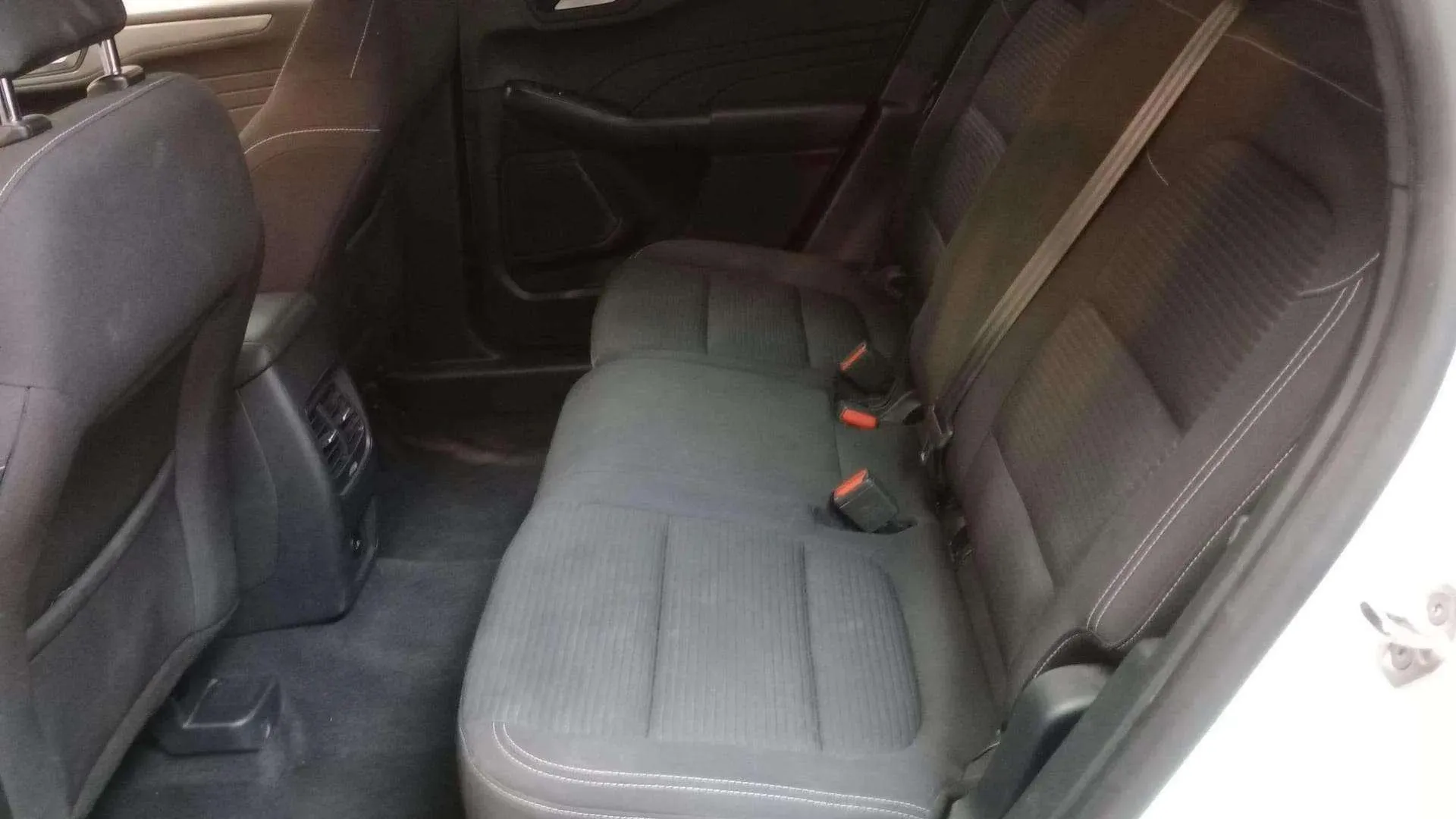 Ford Kuga Titanium 1.5T EcoBoost - foto 8