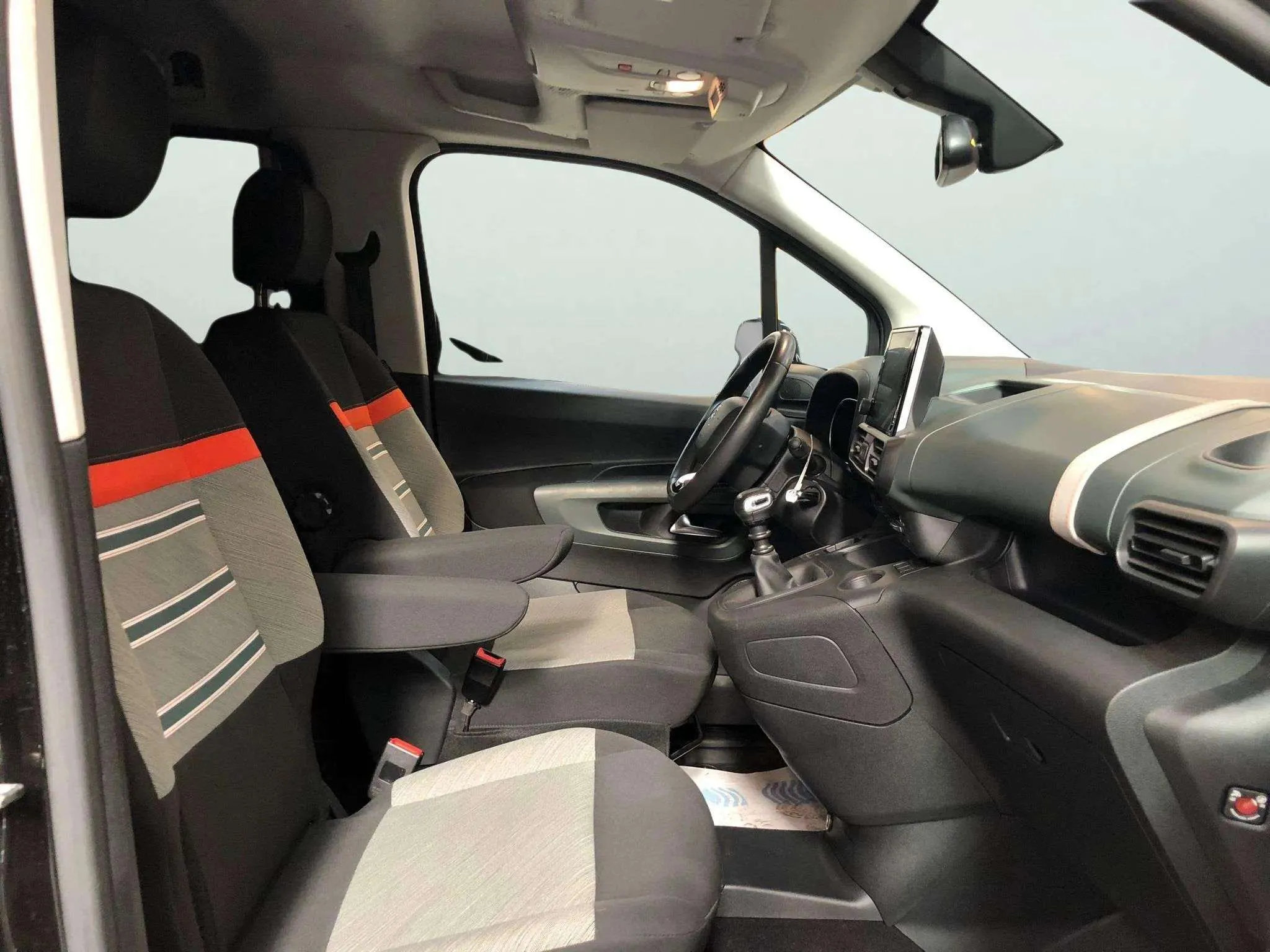 Citroën Berlingo Talla XL BlueHDi 130 Shine 7 plazas - foto 16