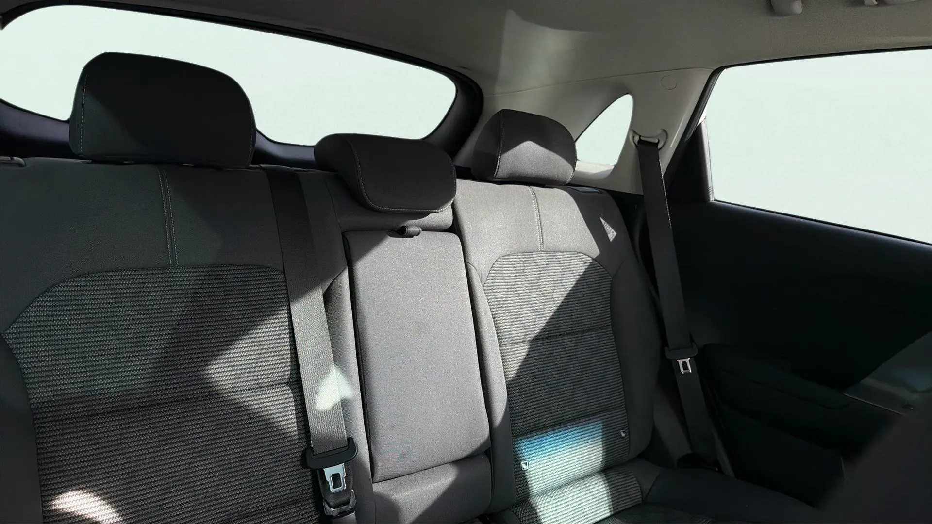 Kia Niro 1.6 GDi HEV Concept - foto 27