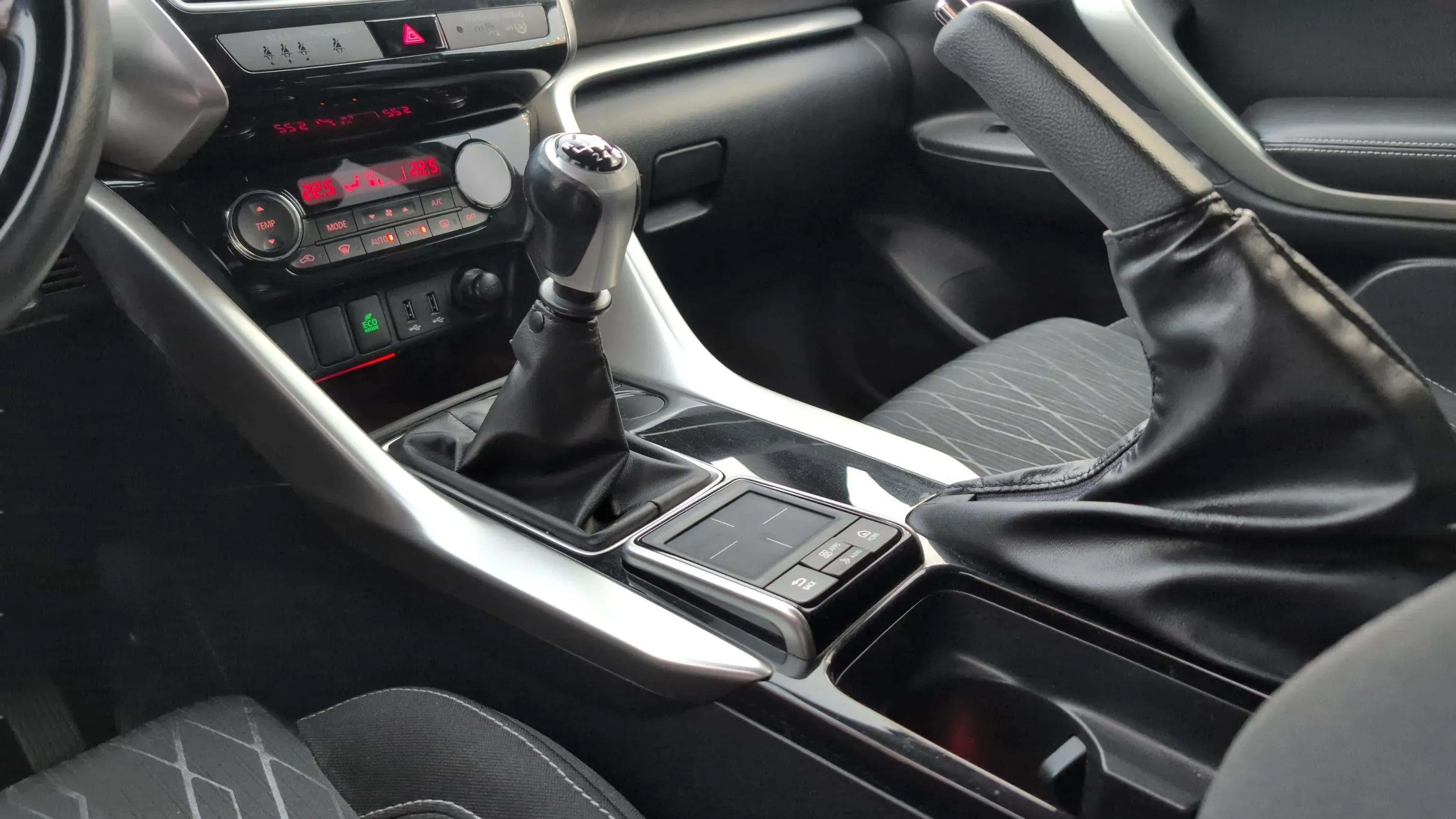 Mitsubishi Eclipse Cross 150T Spirit - foto 19