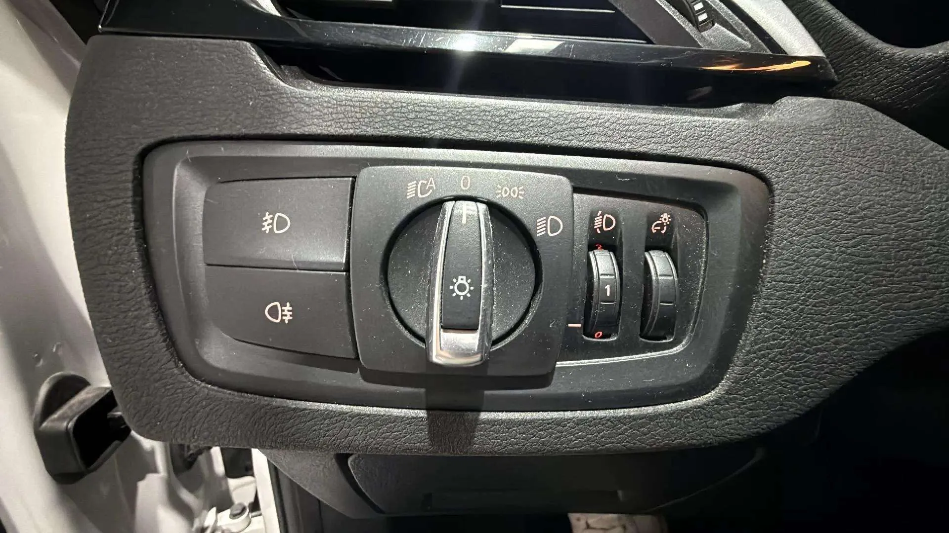 BMW X1 sDrive18dA Business - foto 23