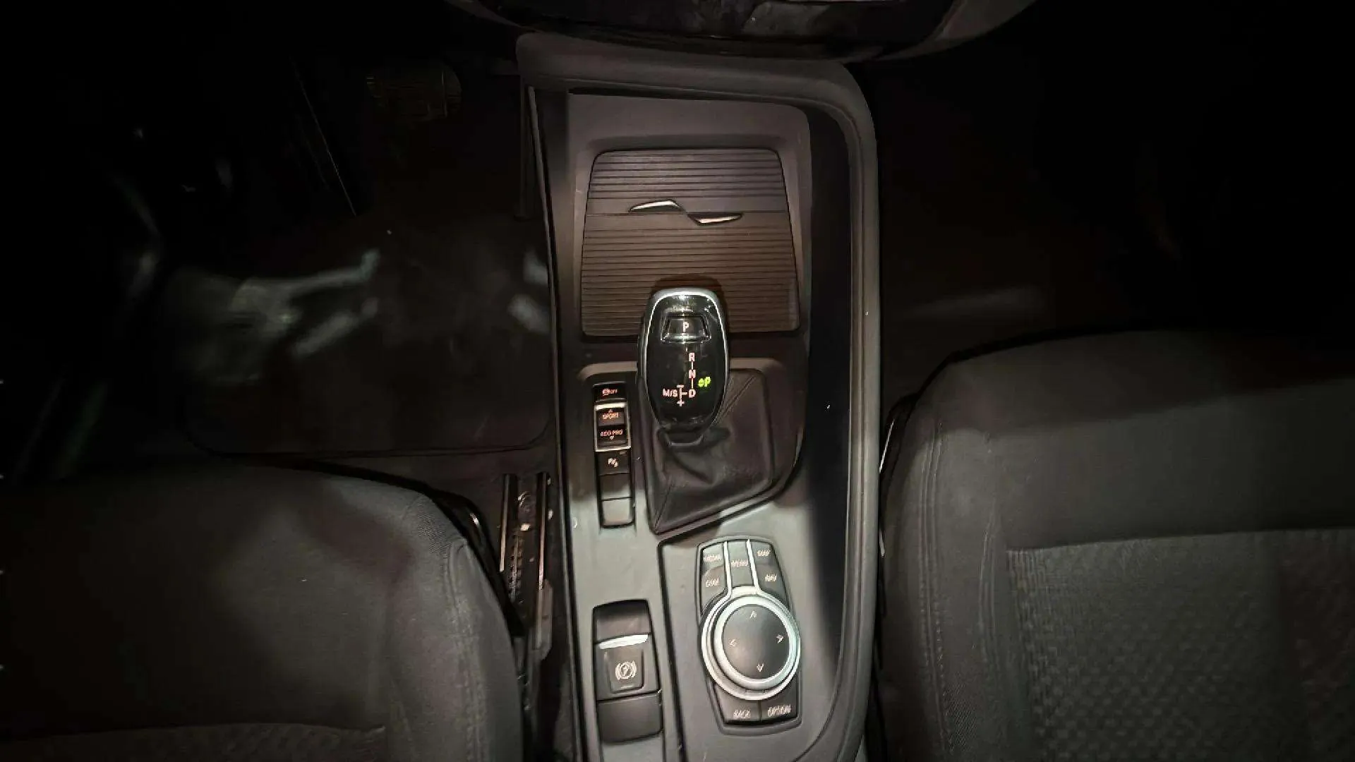 BMW X1 sDrive18dA Business - foto 22