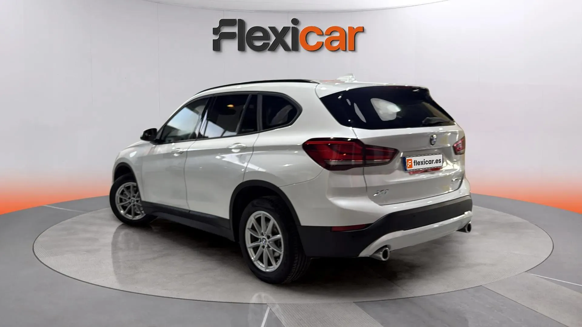 BMW X1 sDrive18dA Business - foto 5